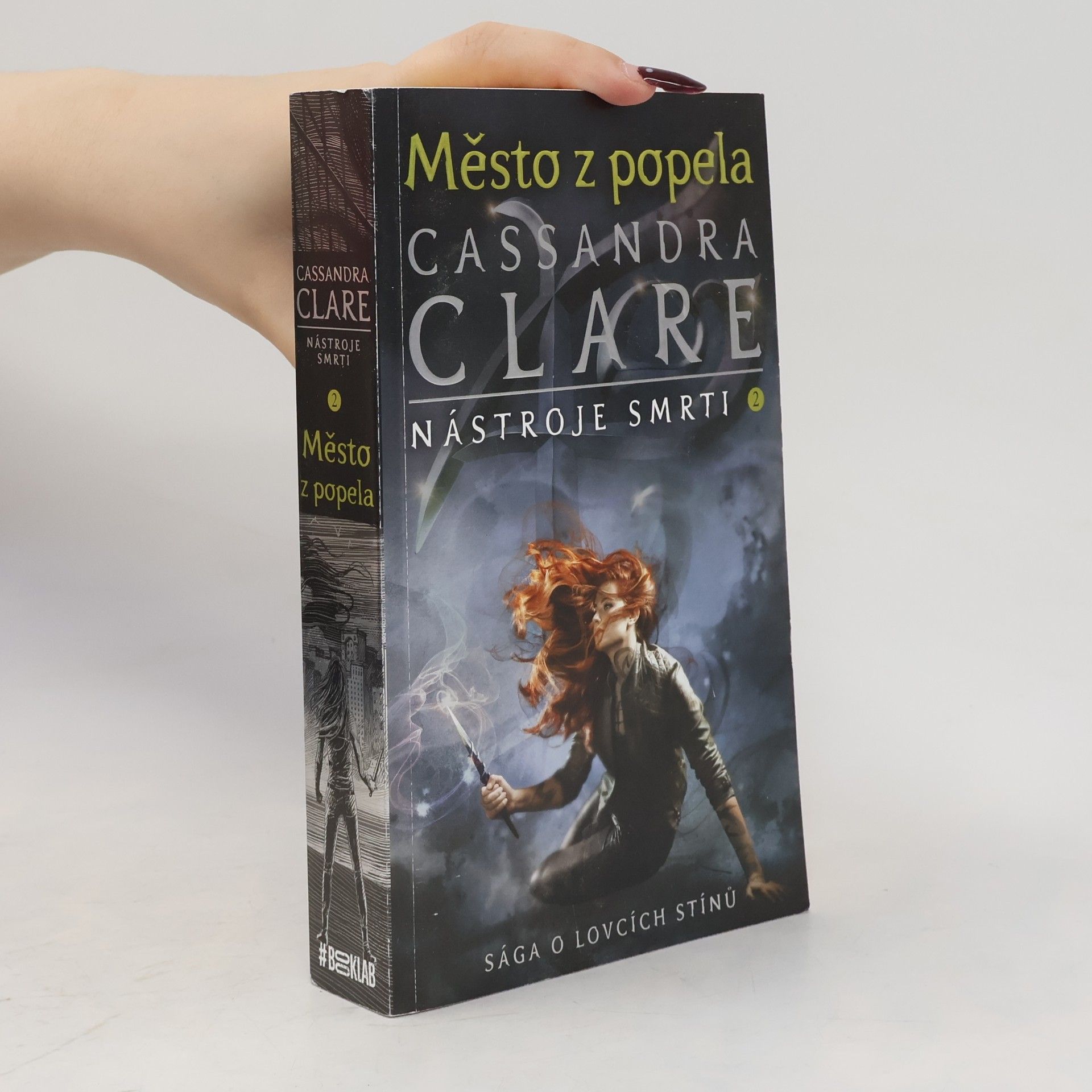 Cassandra Clare Nástroje smrti 2: Město z popela