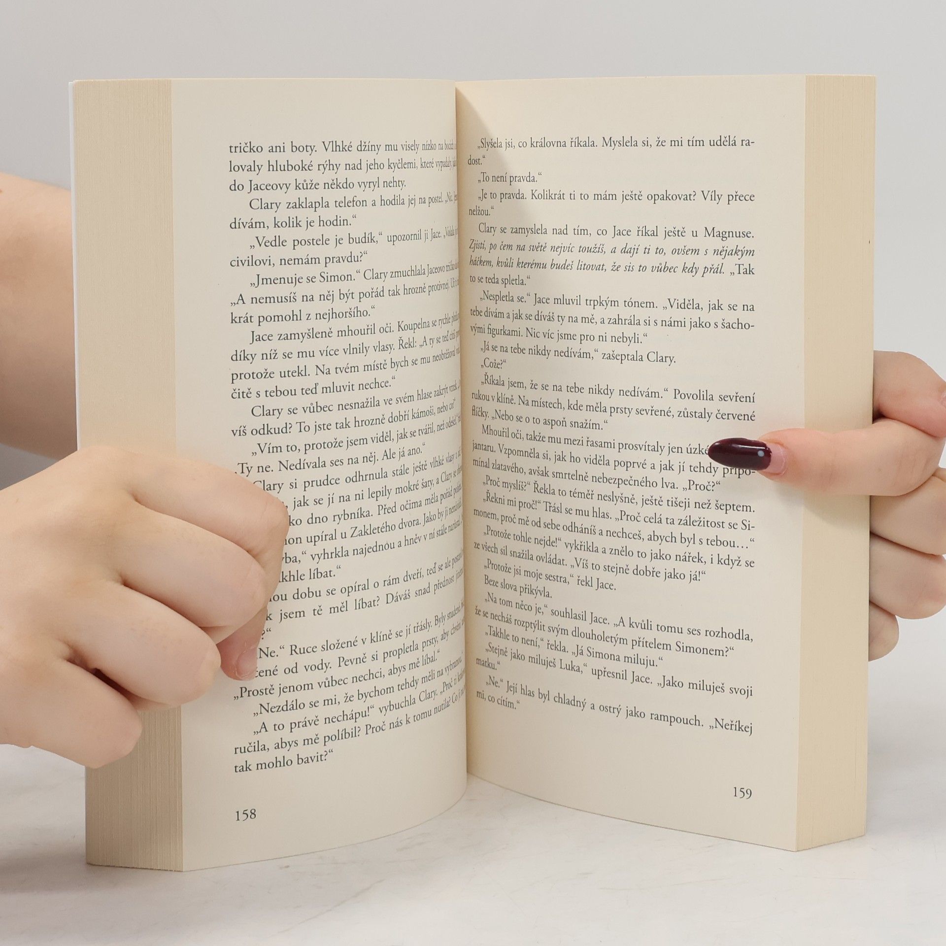 Cassandra Clare Nástroje smrti 2: Město z popela
