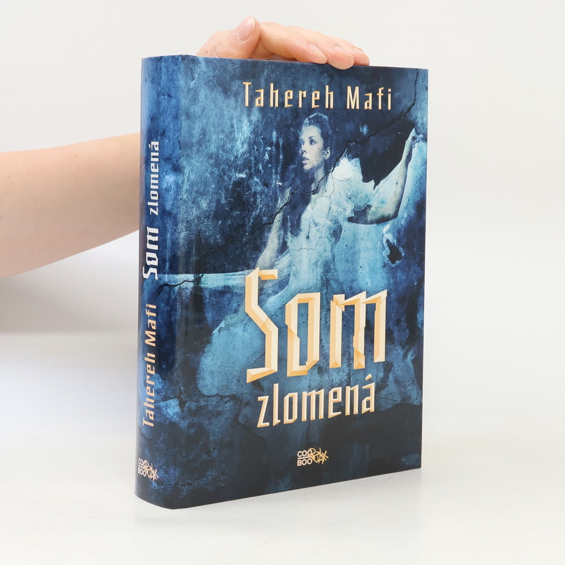 Som zlomená