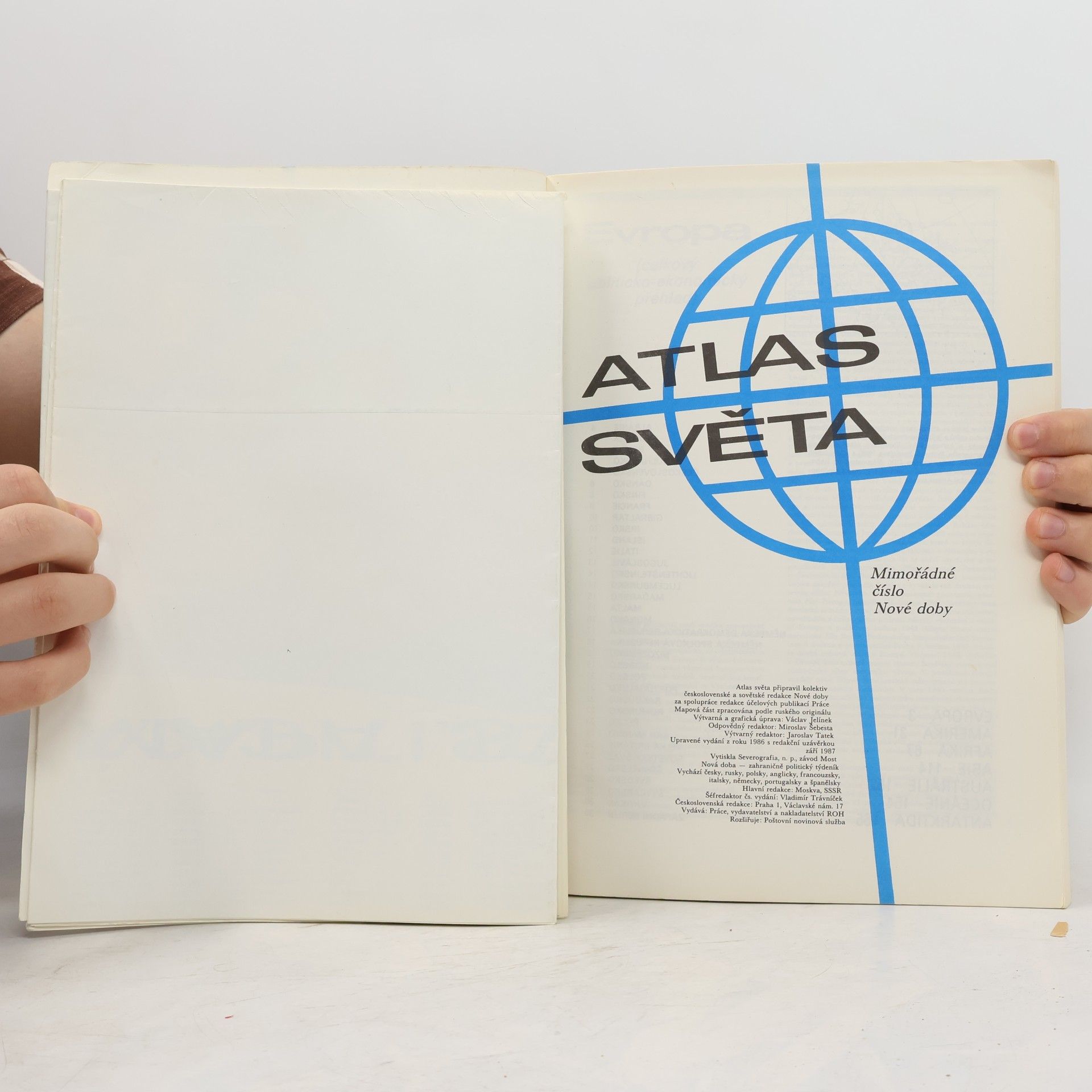 Collectif d'auteurs Atlas světa