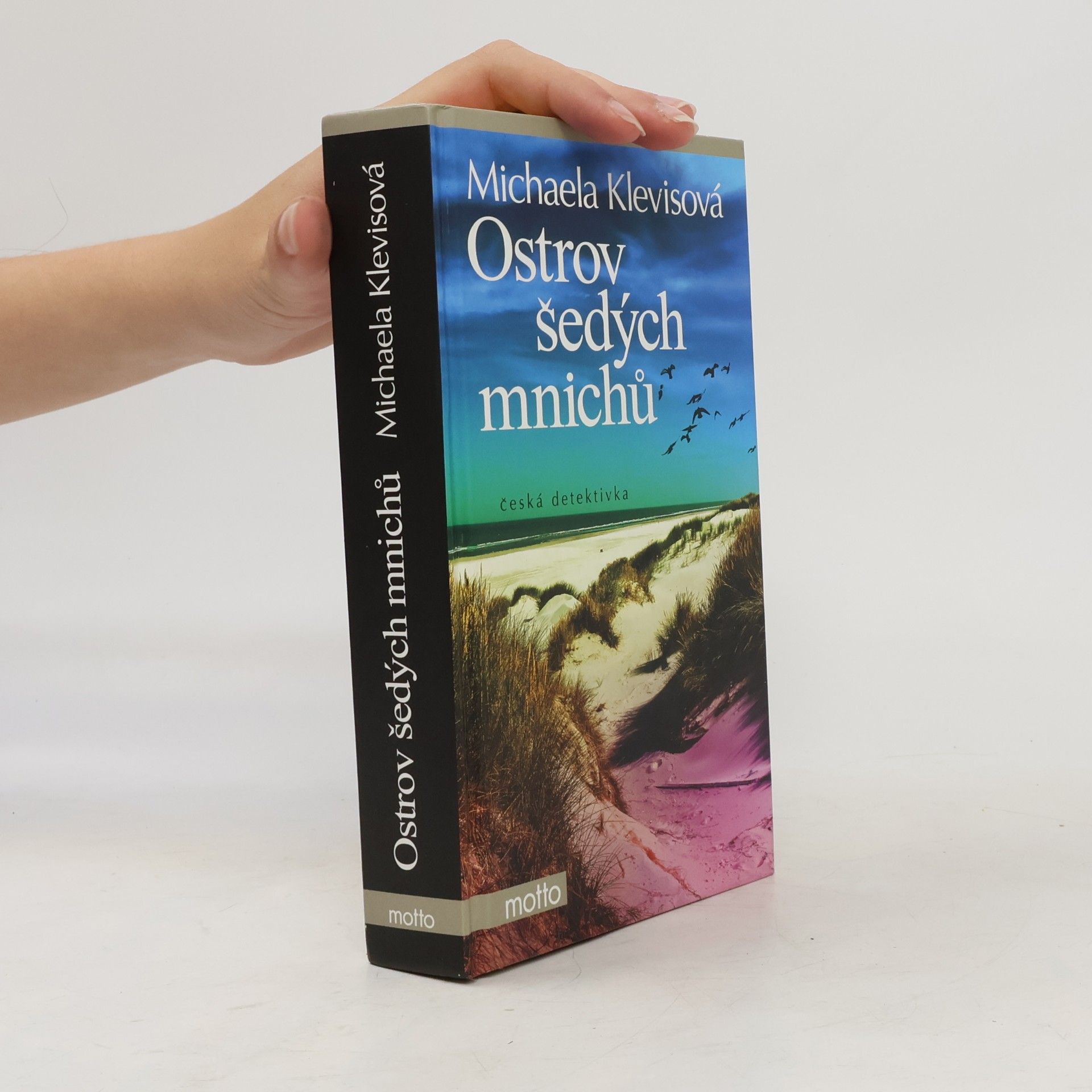 Michaela Klevisová Ostrov šedých mnichů