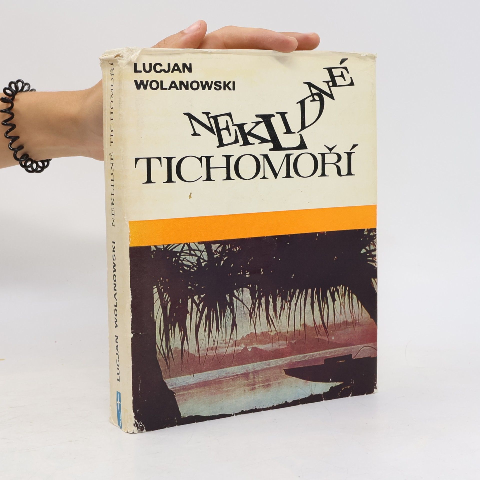 Lucjan Wolanowski Neklidné Tichomoří