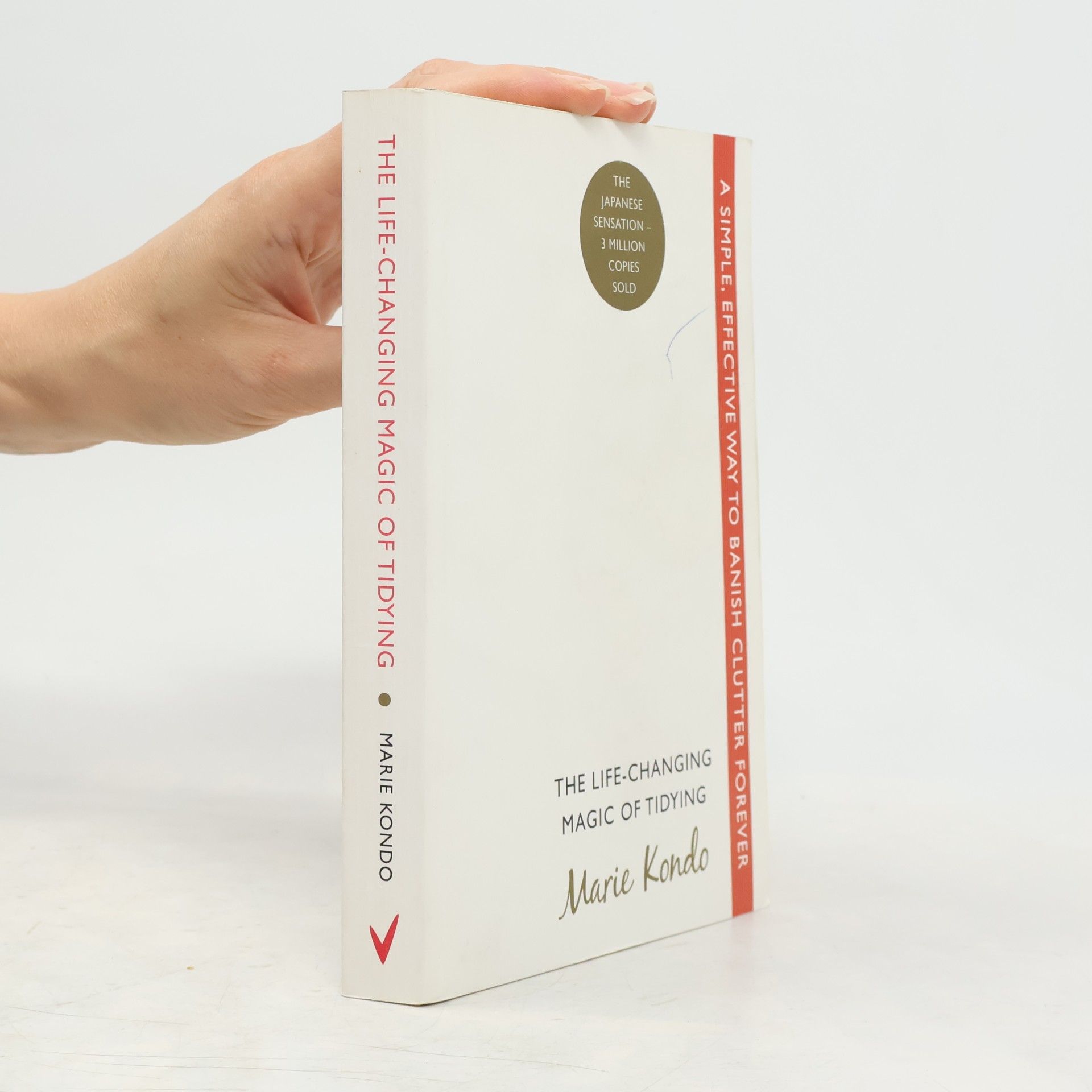Marie Kondo The Life-changing Magic of Tidying