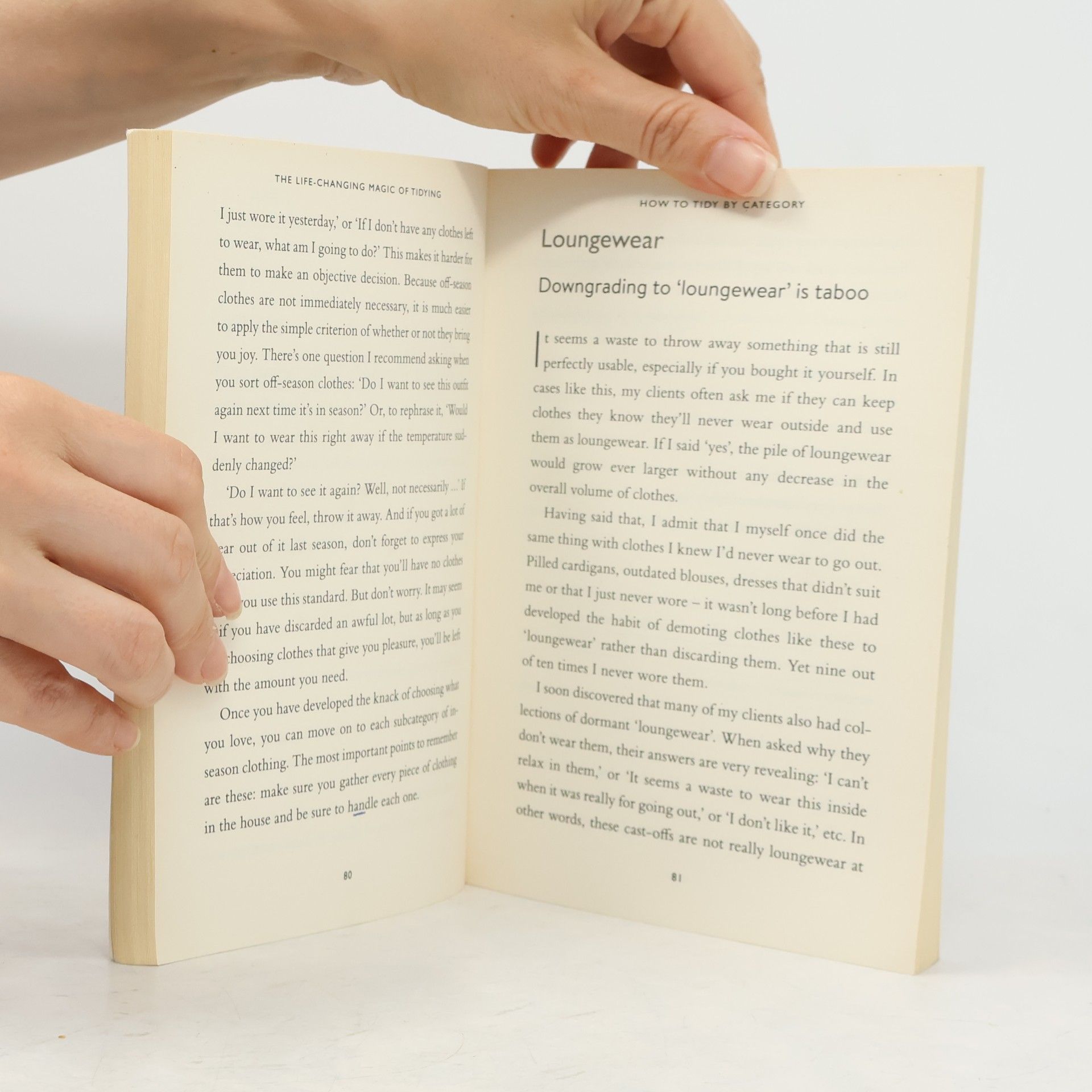 Marie Kondo The Life-changing Magic of Tidying