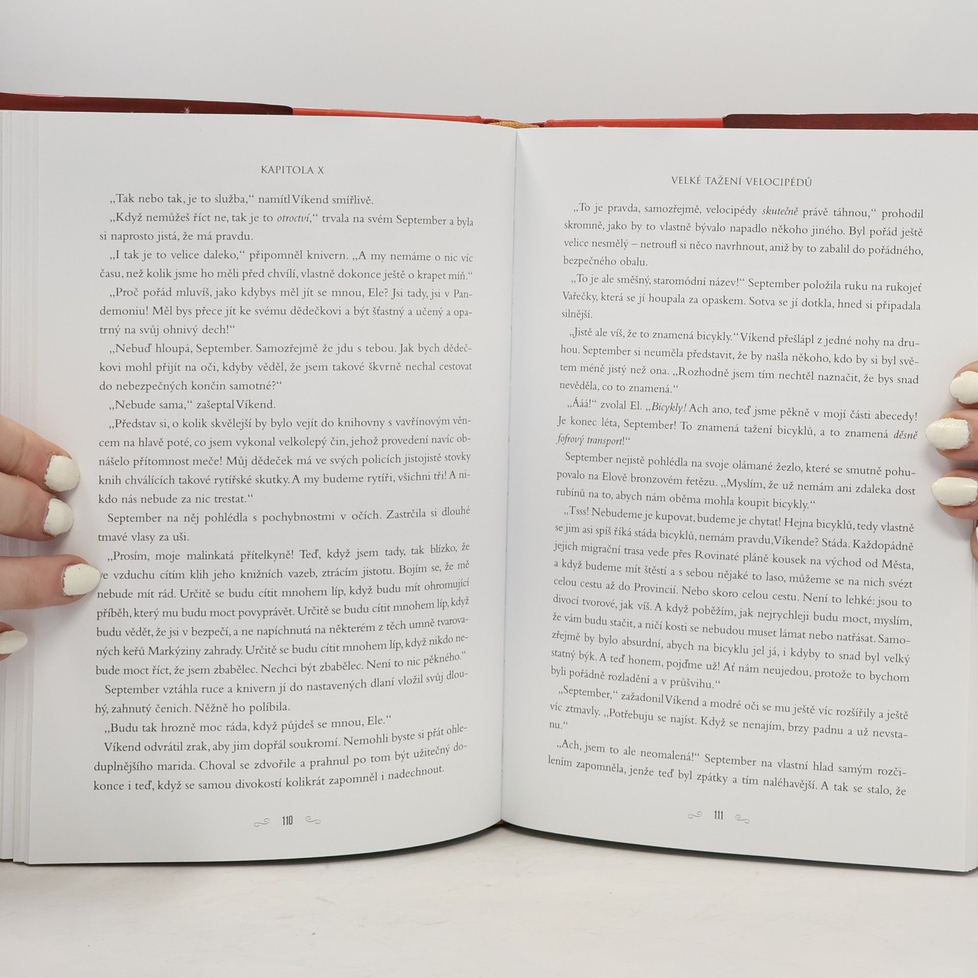 Catherynne M Valente O dívce, která obeplula Čarozem v lodi vlastní výroby