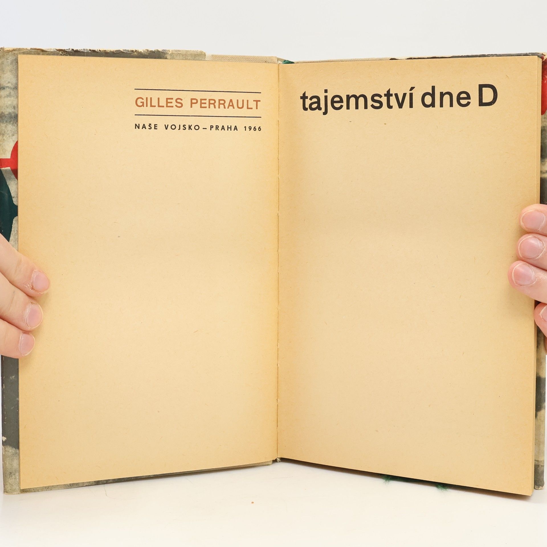 Gilles Perrault Tajemství dne D