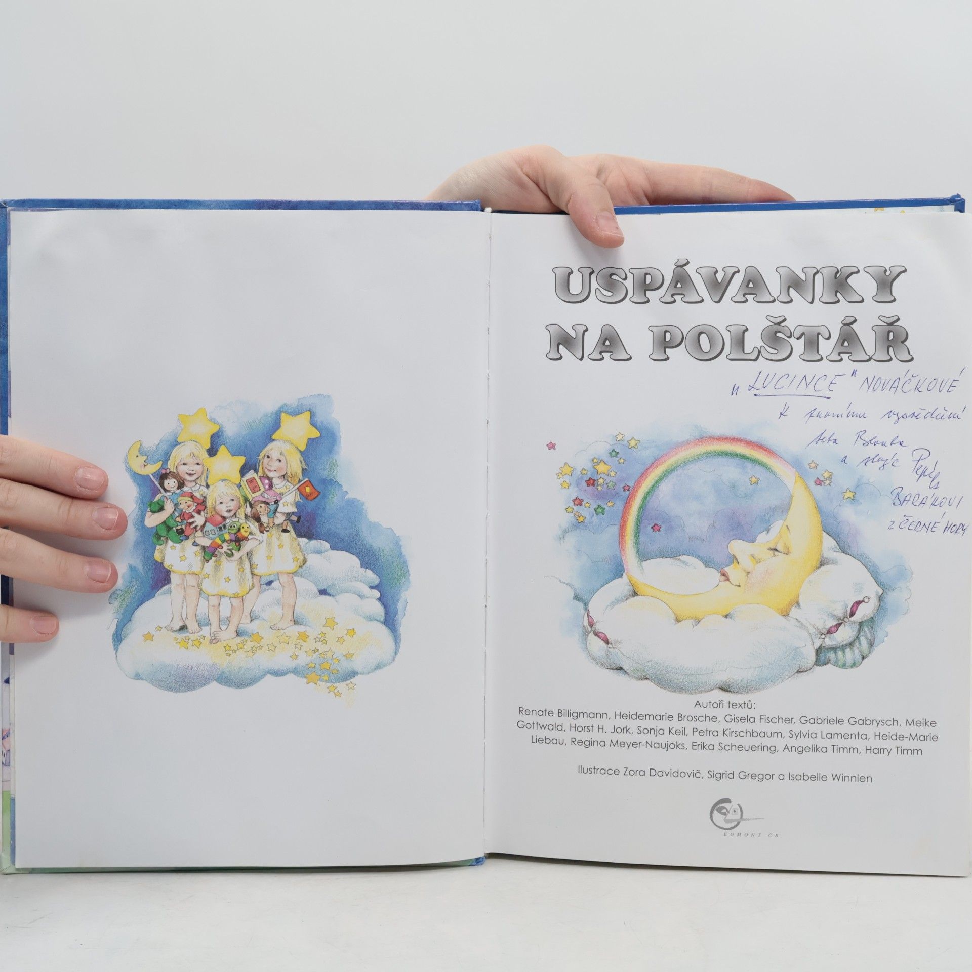 Zora Davidović Uspávanky na polštář