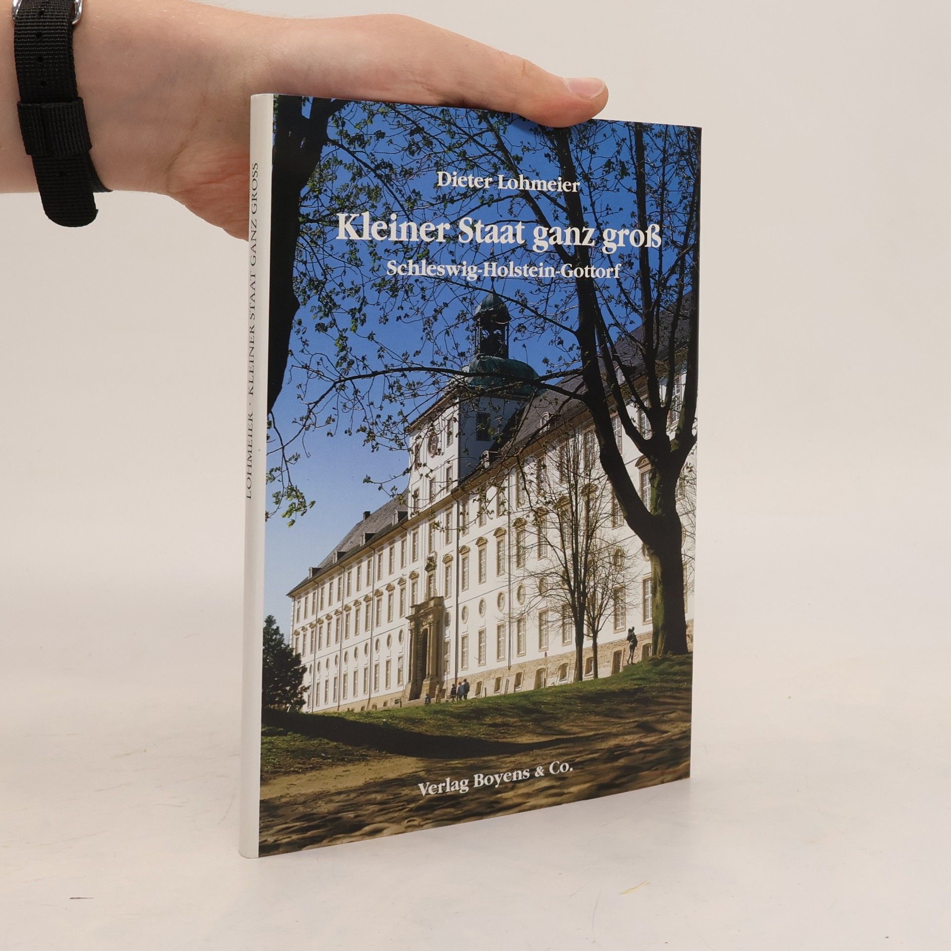 Kleiner Staat ganz groß