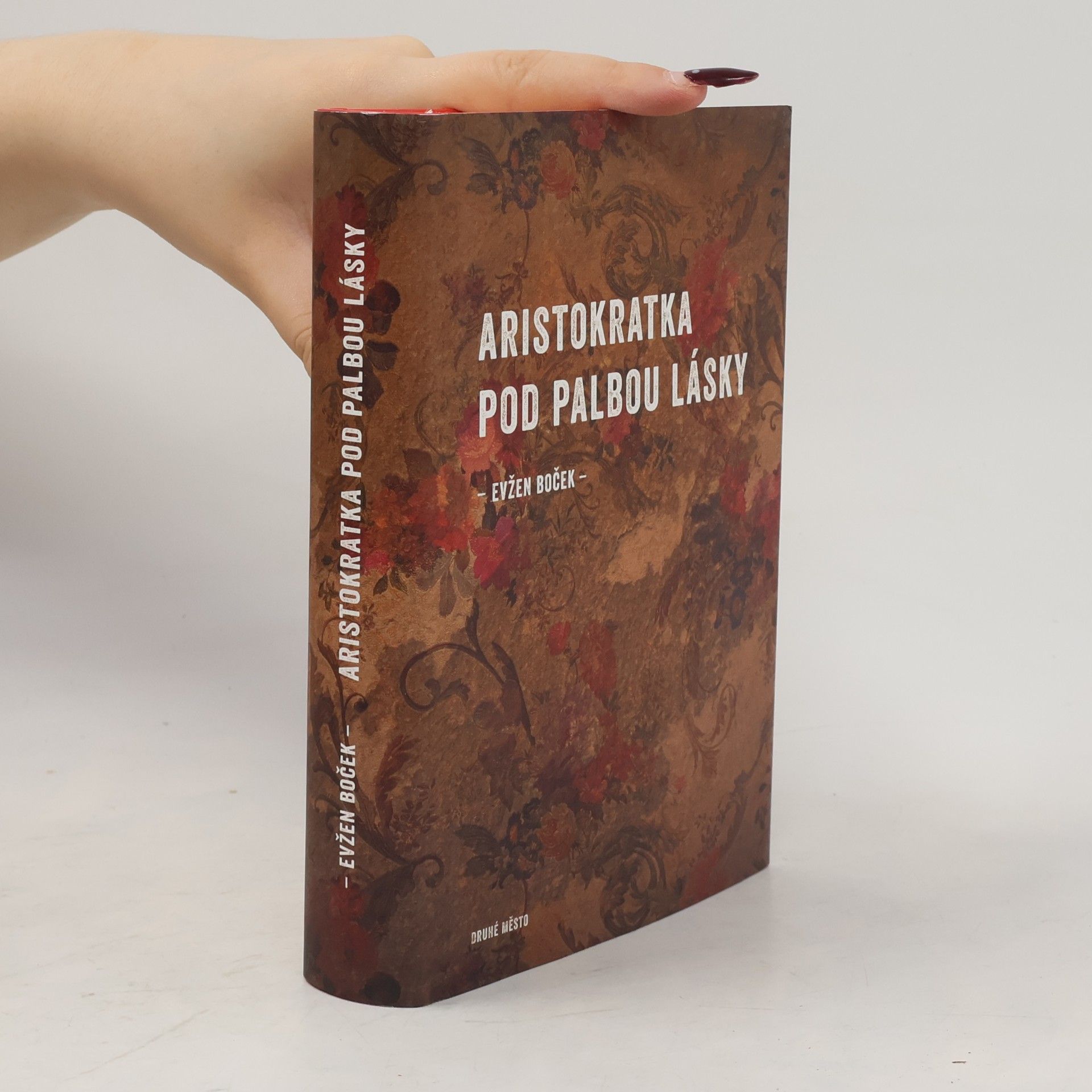 Evžen Boček Aristokratka pod palbou lásky