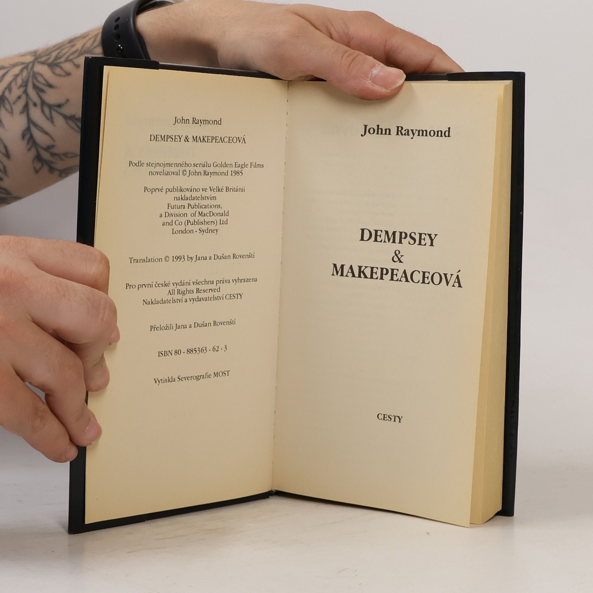 John Raymond Dempsy & Makepeaceová 1