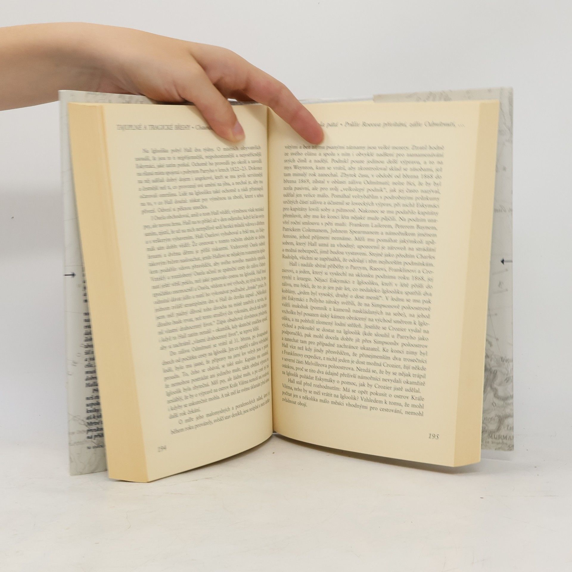 Chauncey C. Loomis Tajuplné a tragické břehy. Příběh objevitele Charlese Francise Halla