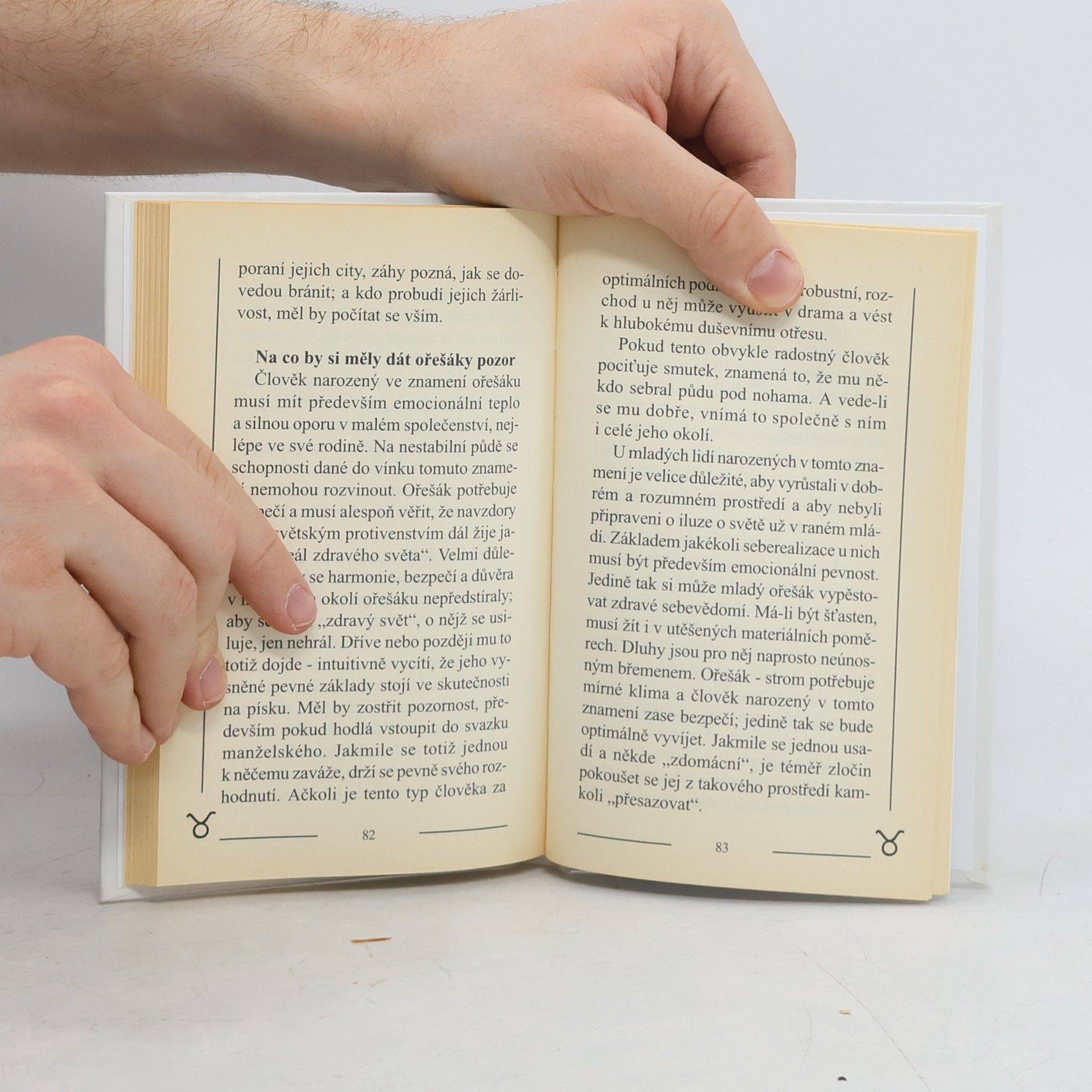 Peter M. Jolin Býk: Křížem krážem zvěrokruhem