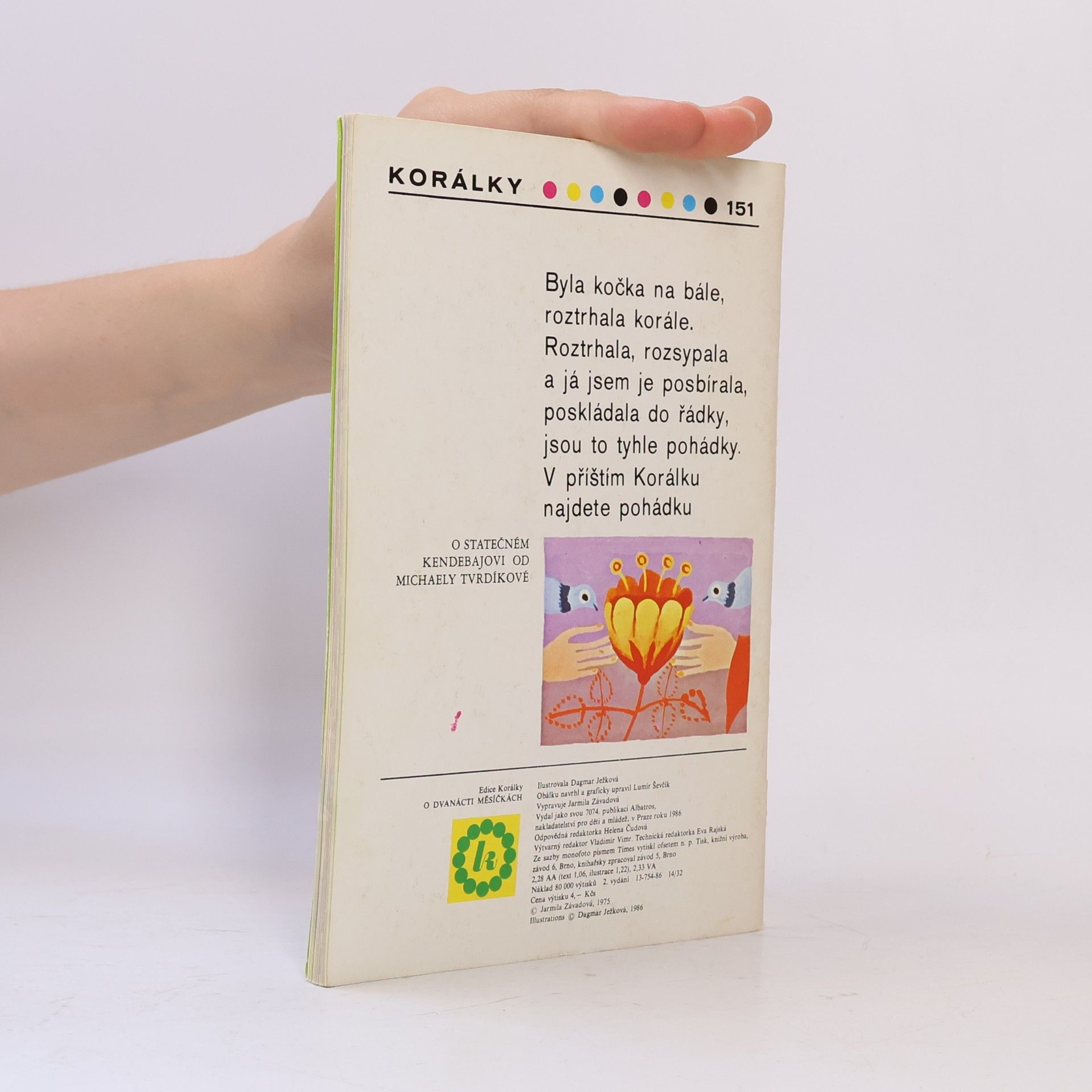 Collectif d'auteurs O dvanácti měsíčkách