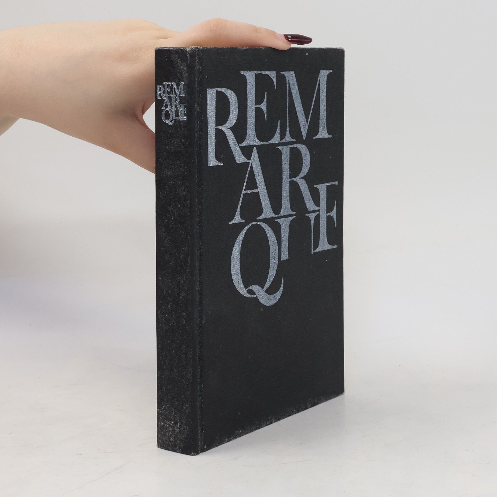 Erich Maria Remarque Stíny v ráji