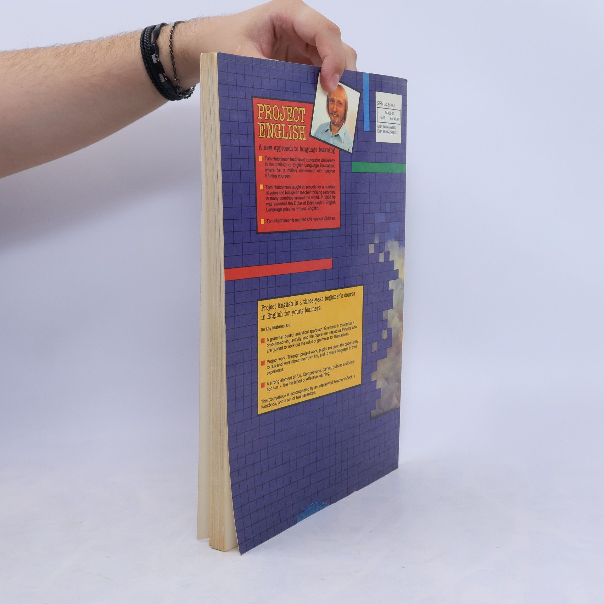 Tom Hutchinson Project English 1. Teacher's book