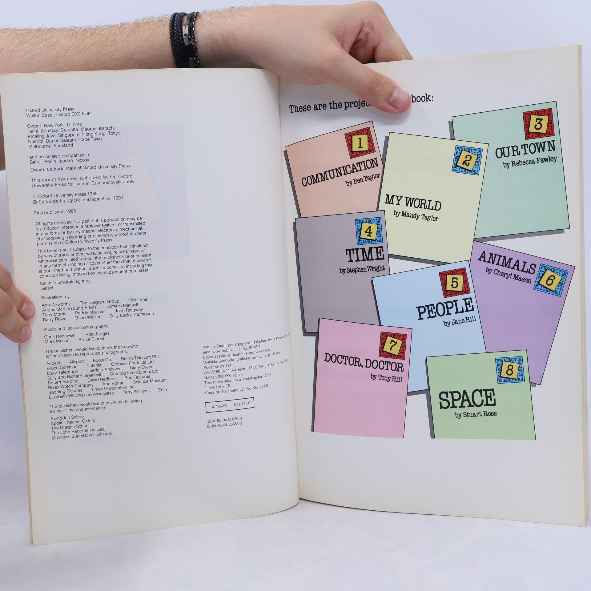 Tom Hutchinson Project English 1. Teacher's book