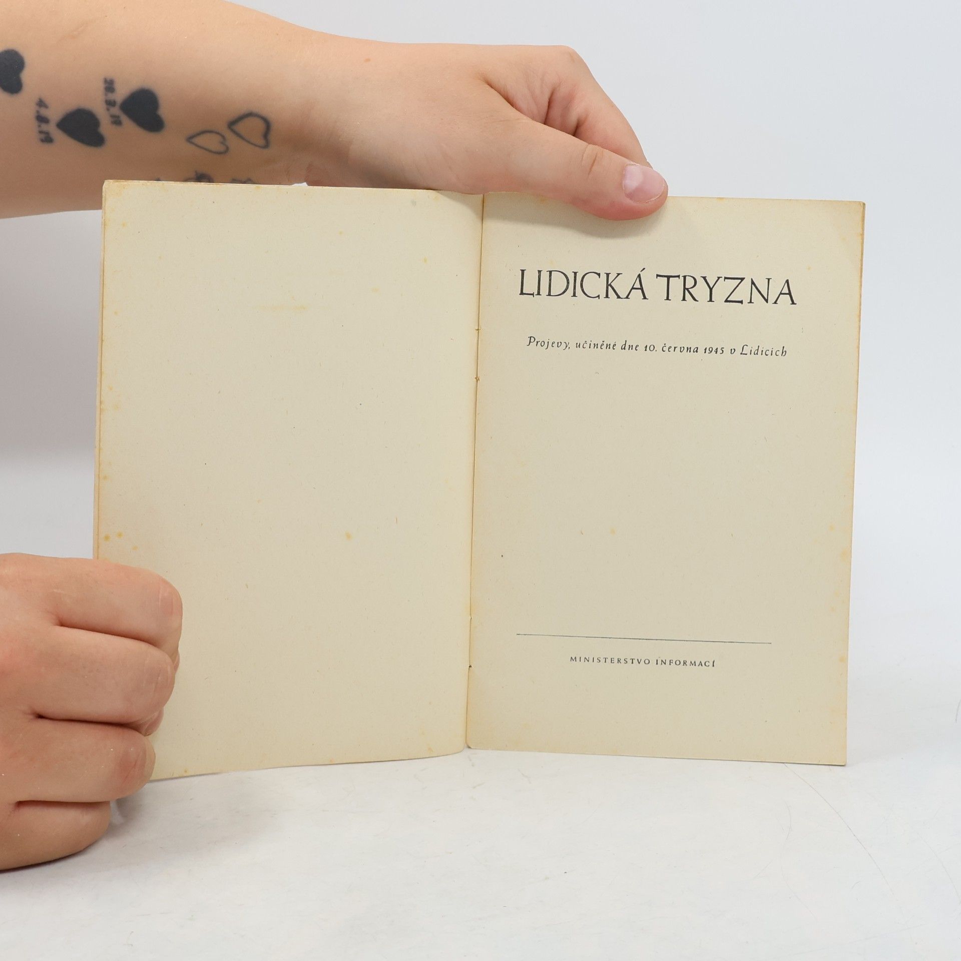 Kolektiv autorů Lidická tryzna : projevy, učiněné dne 10. června 1945 v Lidicíc