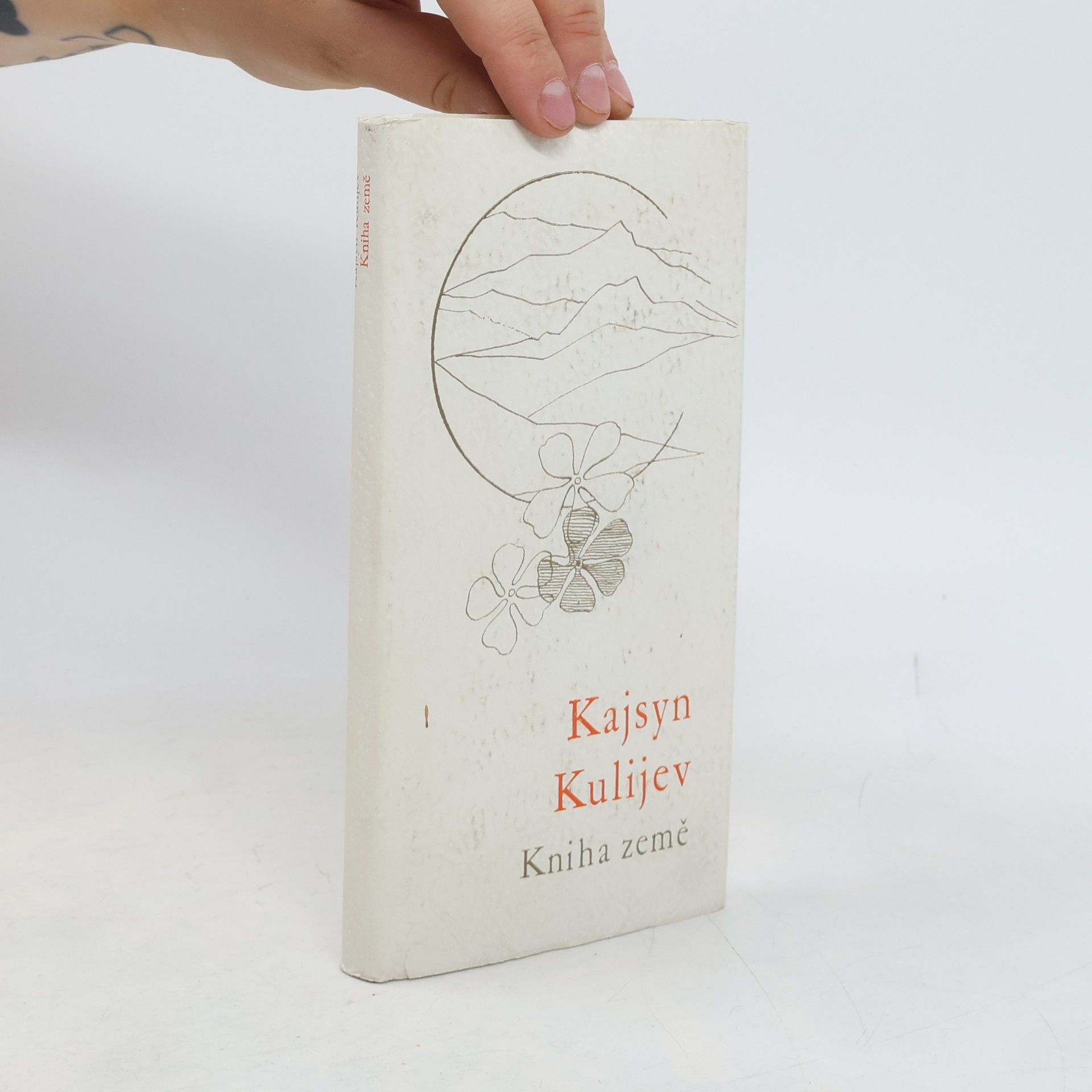 Kajsyn Kulijev Kniha země