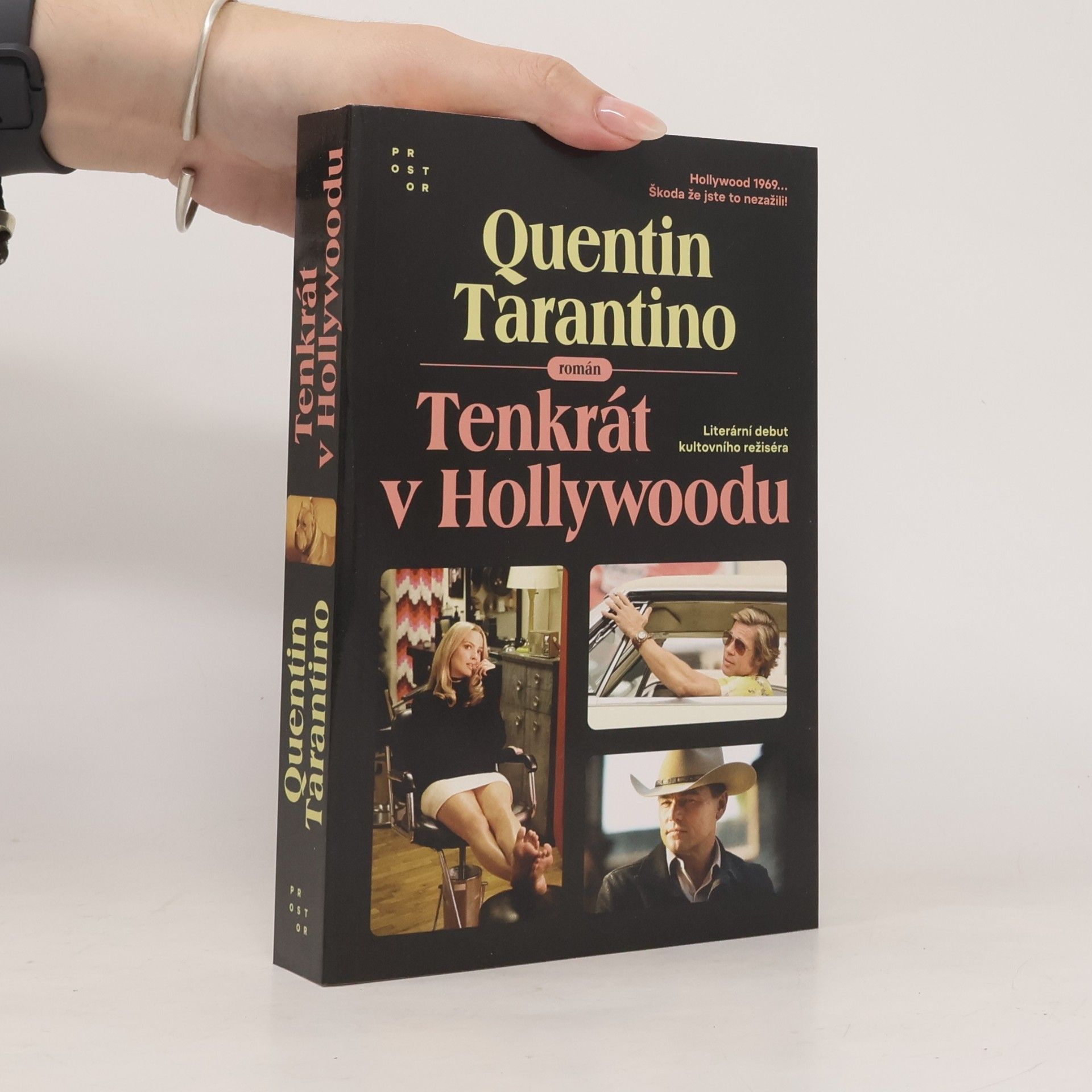 Quentin Tarantino Tenkrát v Hollywoodu : román
