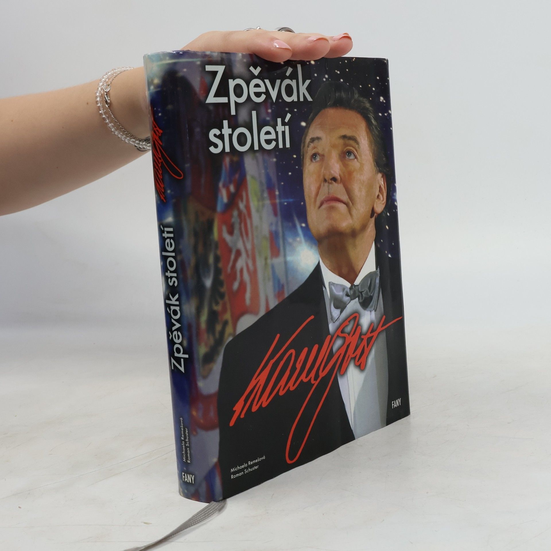 Roman Schuster Zpěvák století : Karel Gott