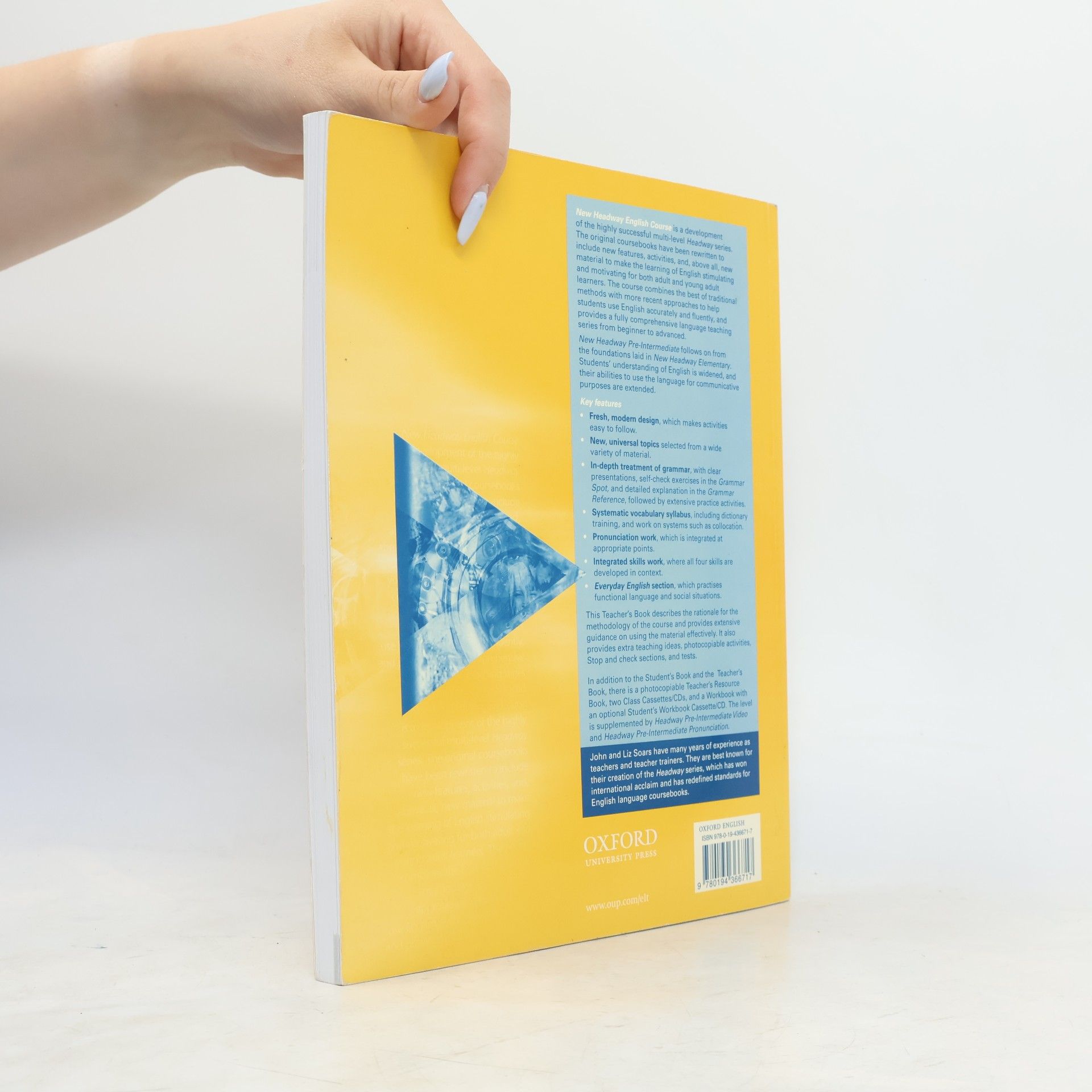 Liz Soars New headway English course : pre-intermediate : teacher’s book
