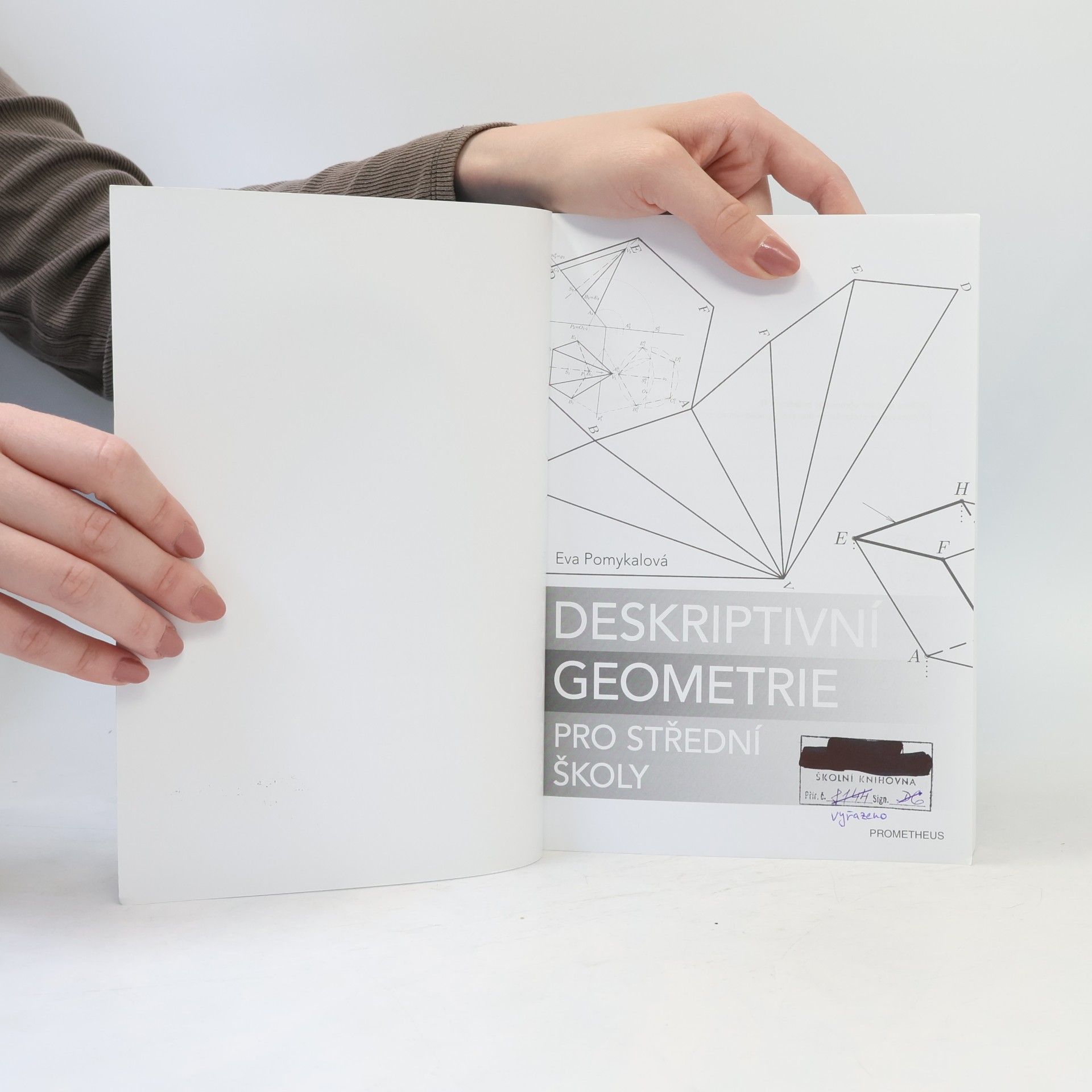 Eva Pomykalová Deskriptivní geometrie pro střední školy