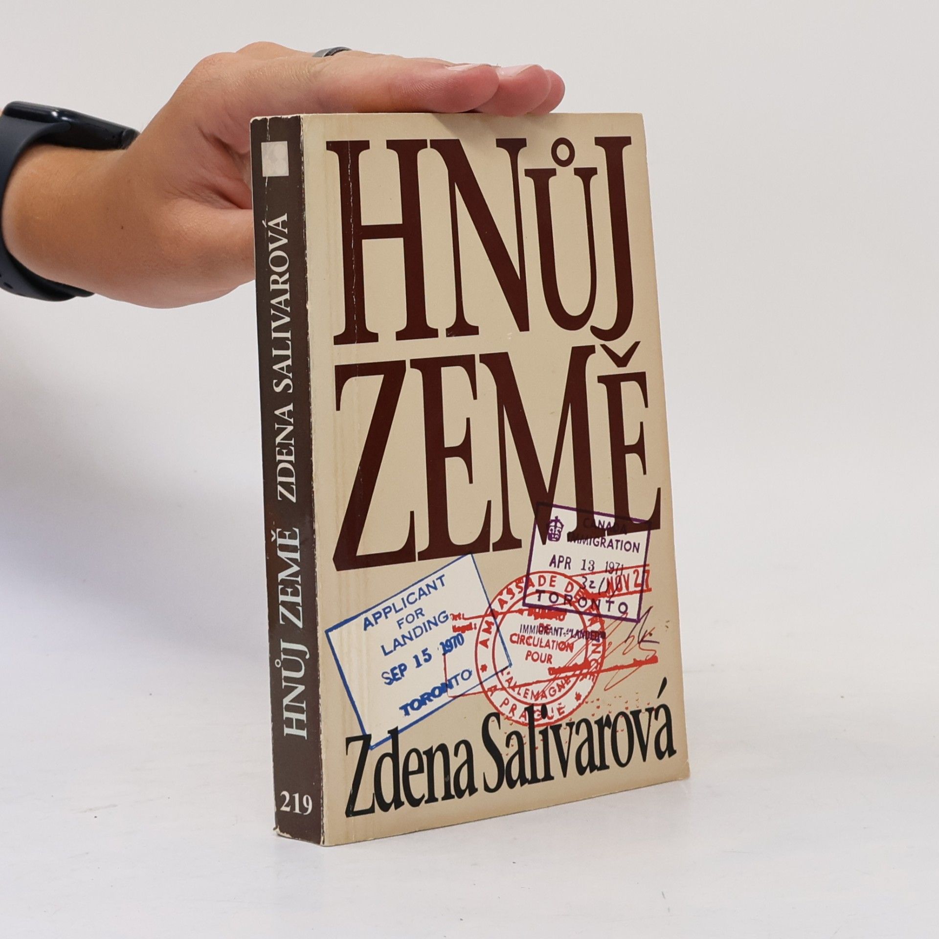 Zdena Salivarová Hnůj země