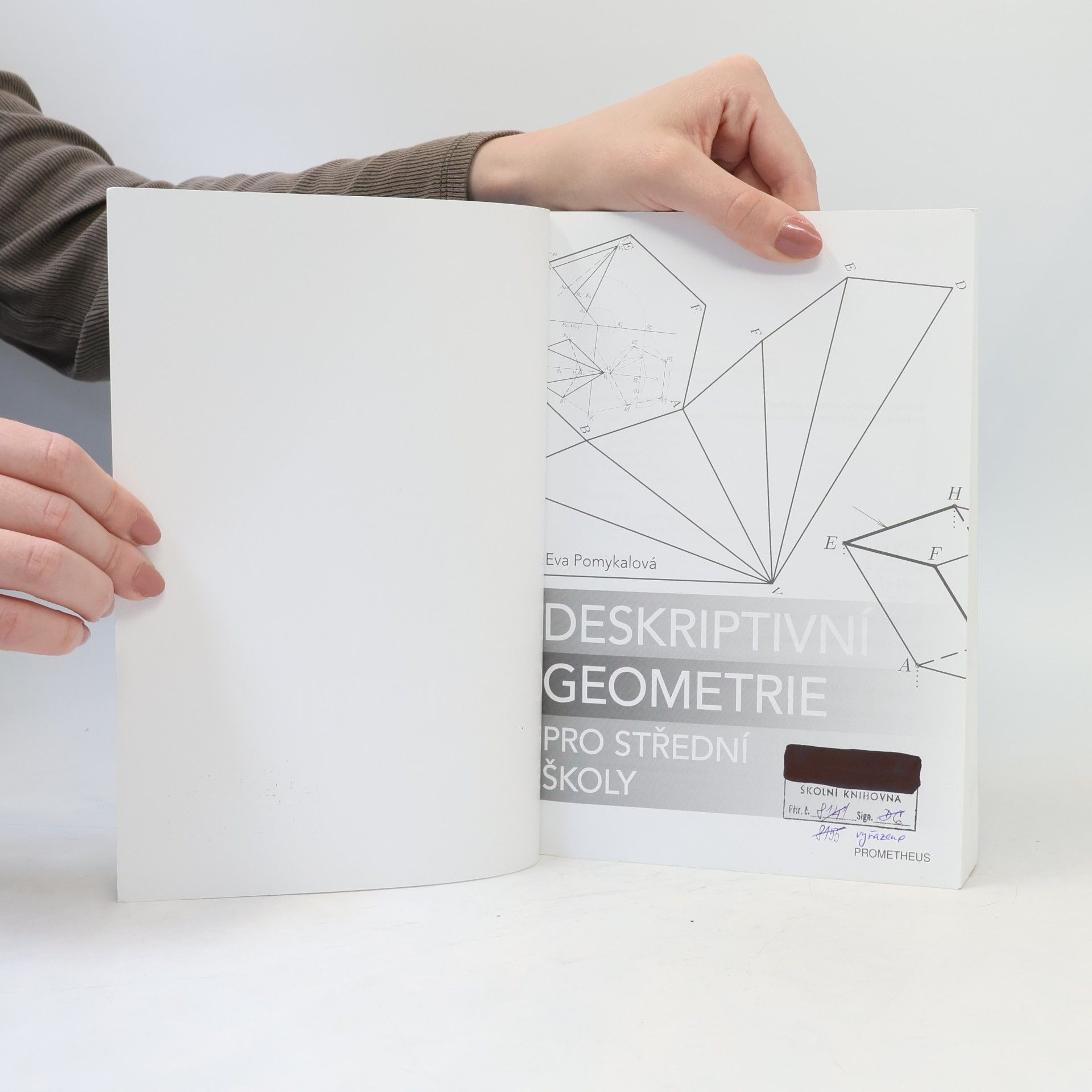 Eva Pomykalová Deskriptivní geometrie pro střední školy