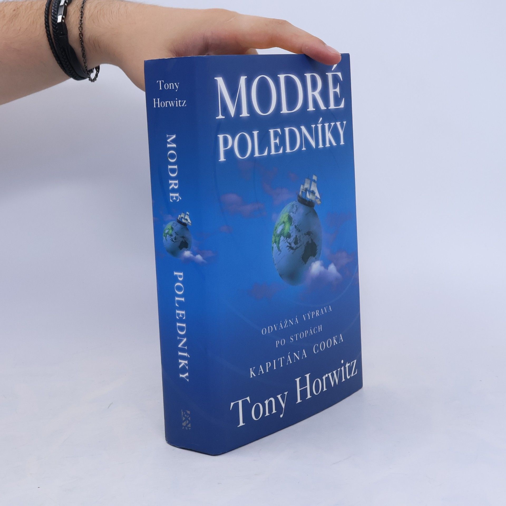 Tony Horwitz Modré poledníky: Odvážná výprava po stopách kapitána Cooka