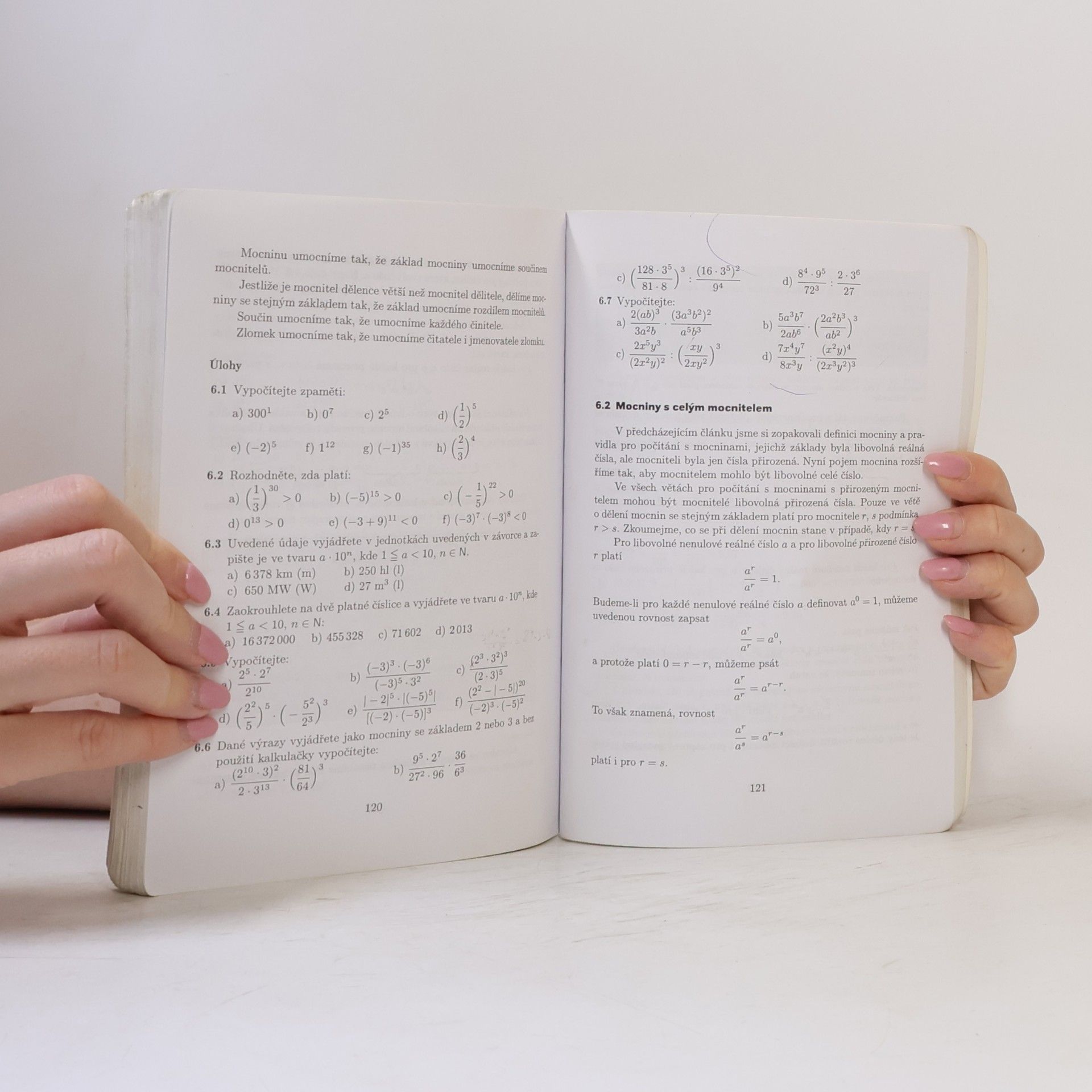 Emil Calda Matematika pro gymnázia : základní poznatky z matematiky
