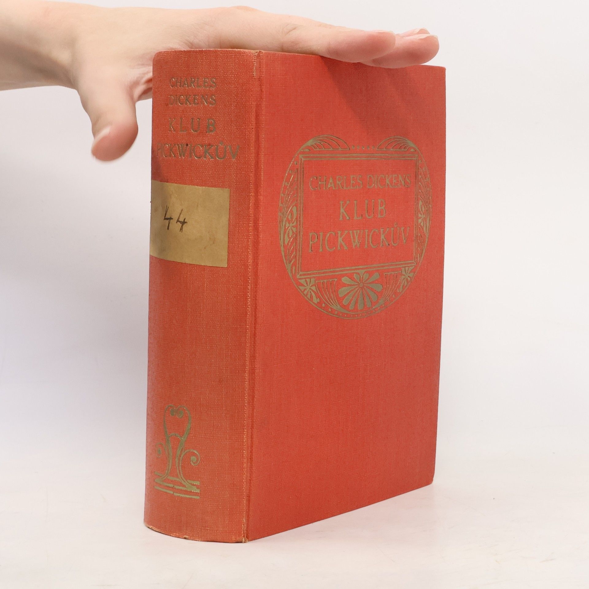 Charles Dickens Klub Pickwickův. Část I.