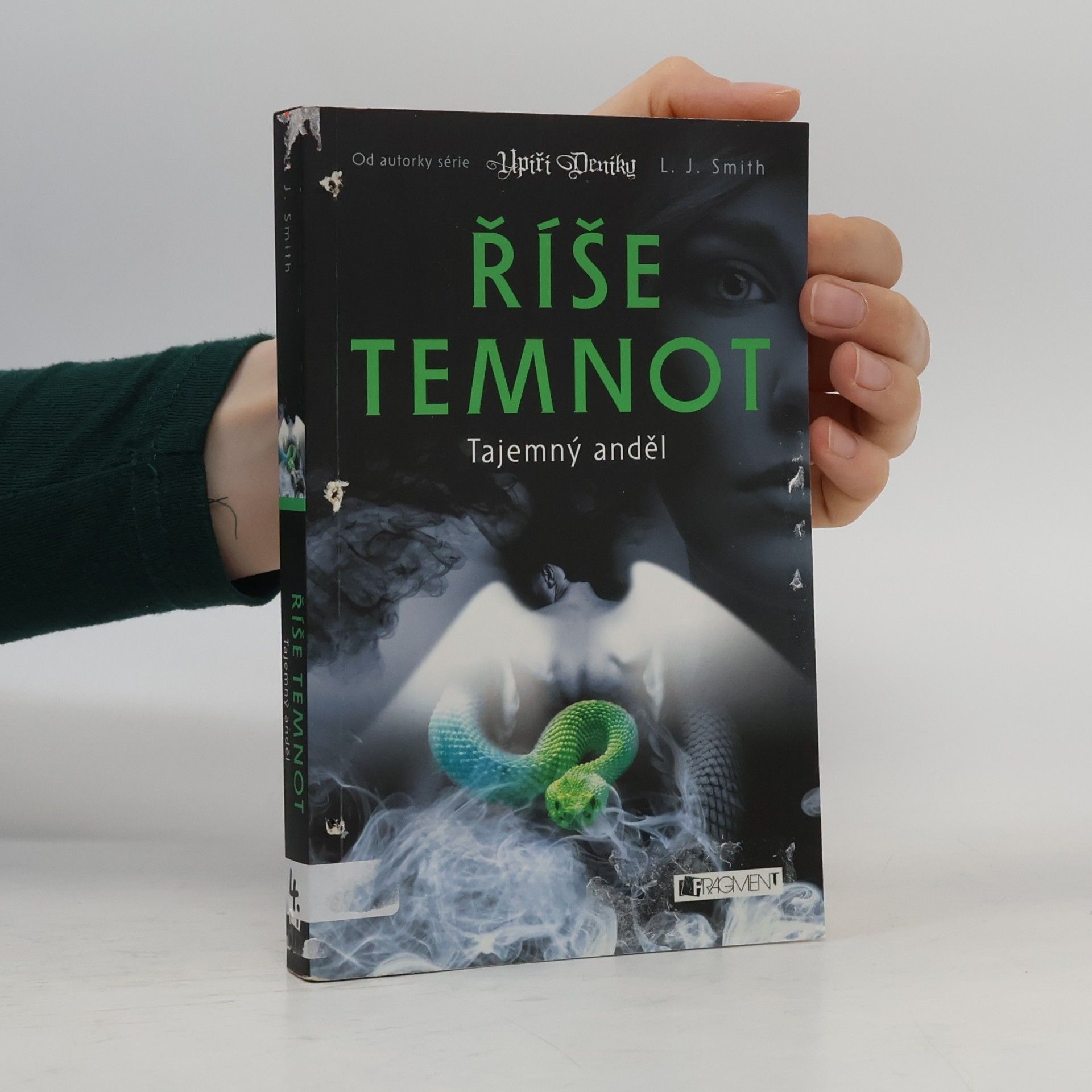 L. J. Smith Říše temnot – Tajemný anděl