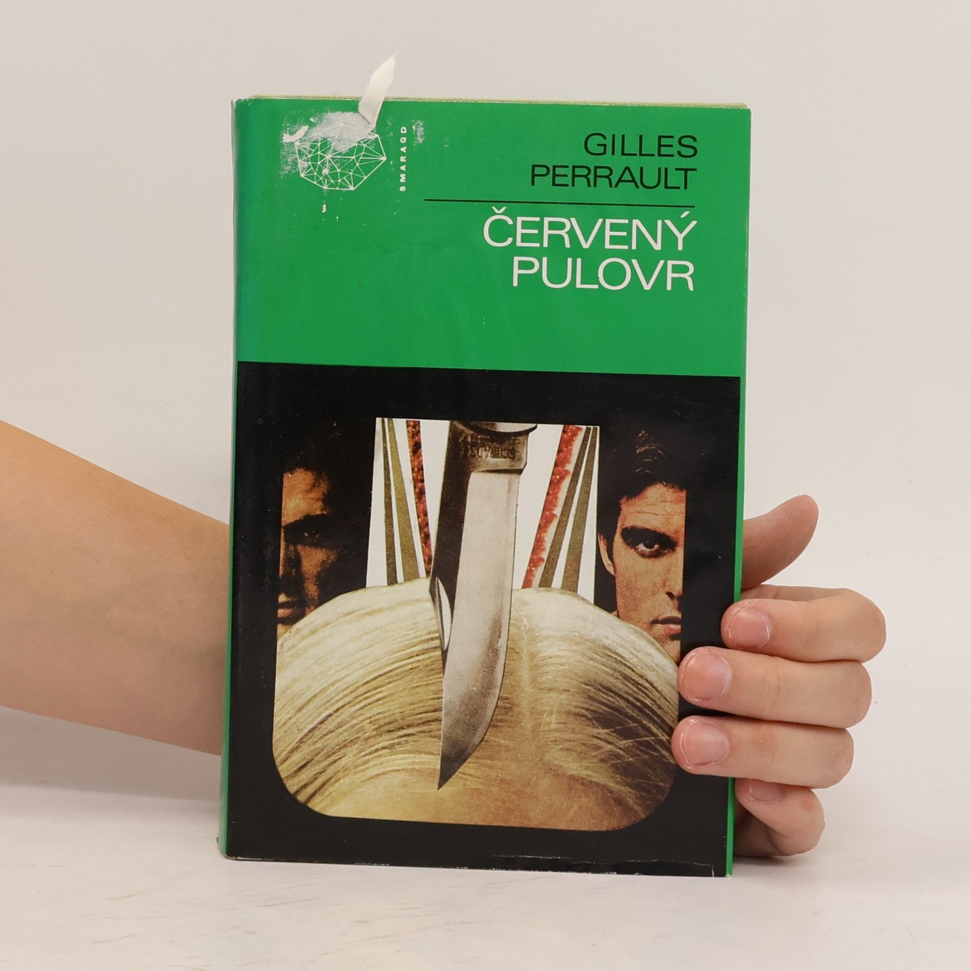 Gilles Perrault Červený pulovr