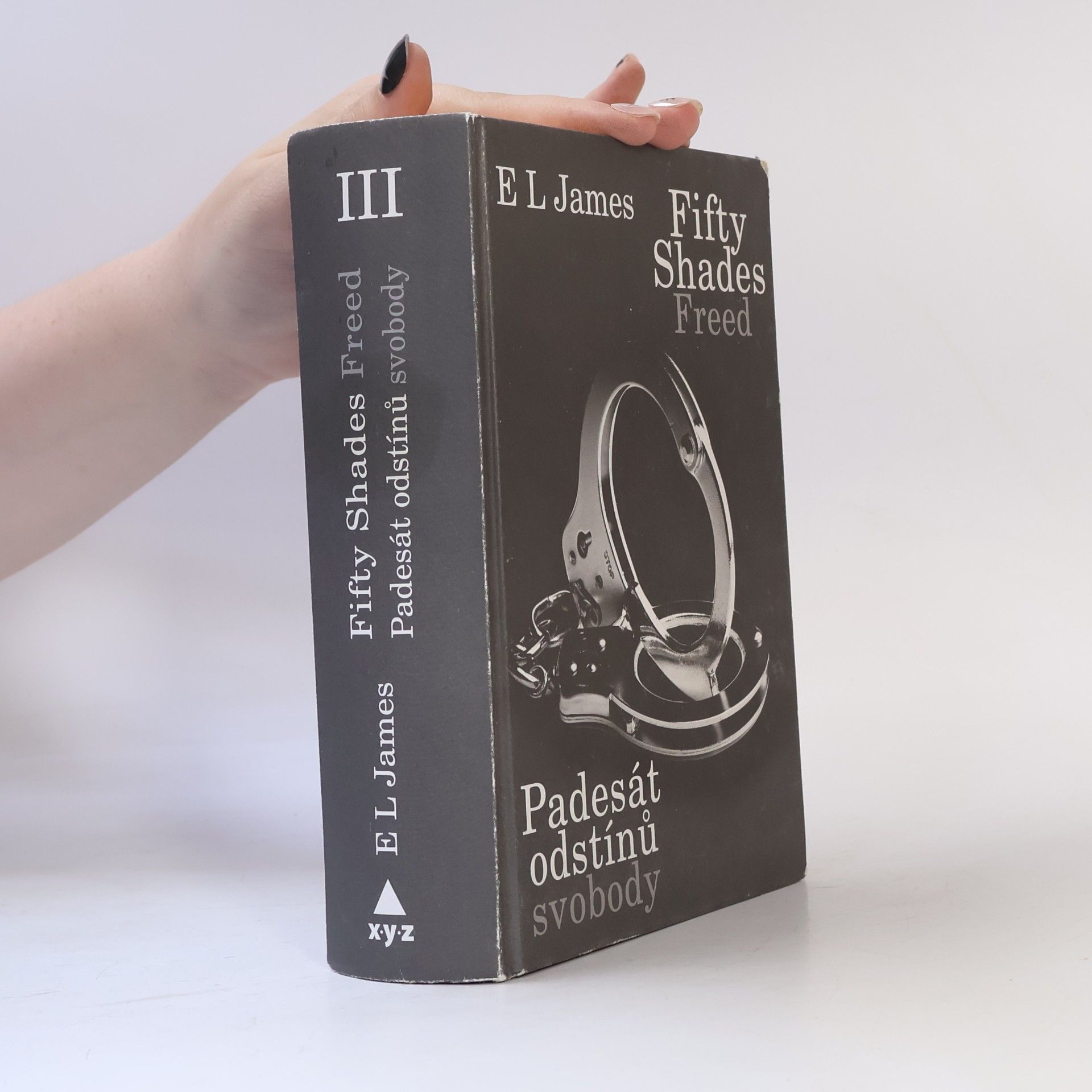 E. L. James Padesát odstínů svobody