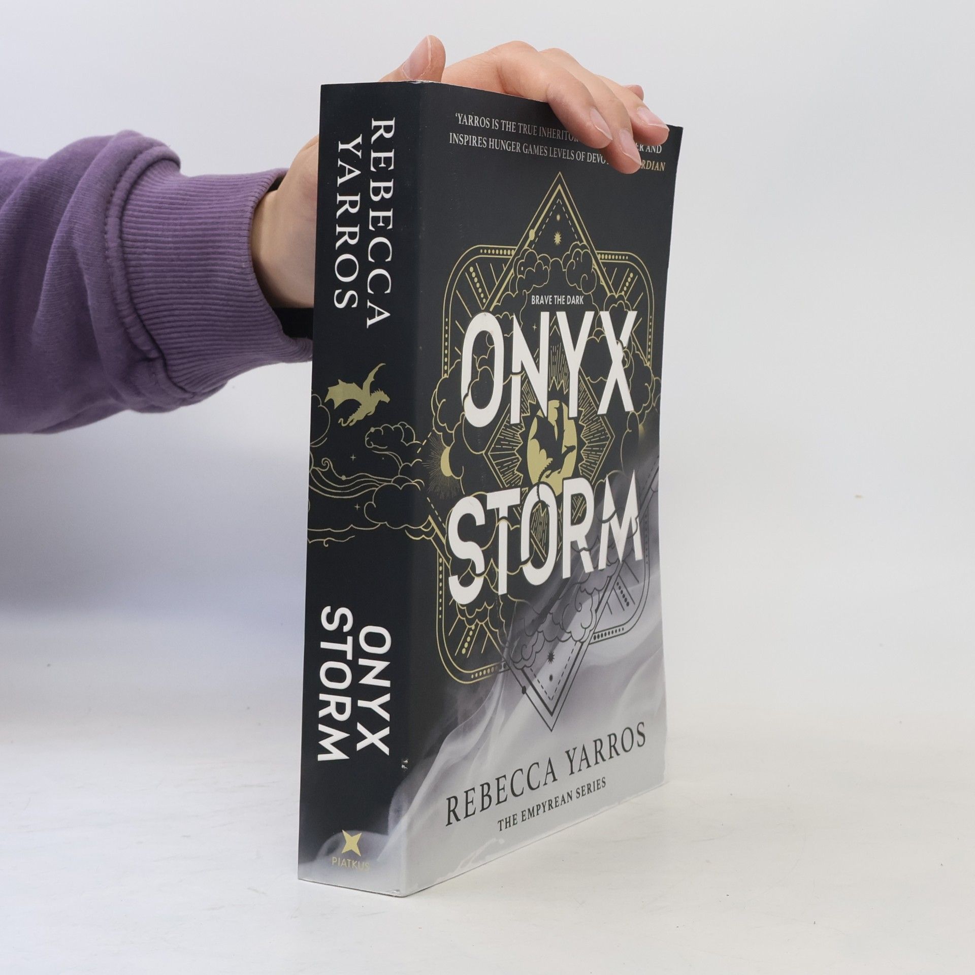 Rebecca Yarros Onyx Storm