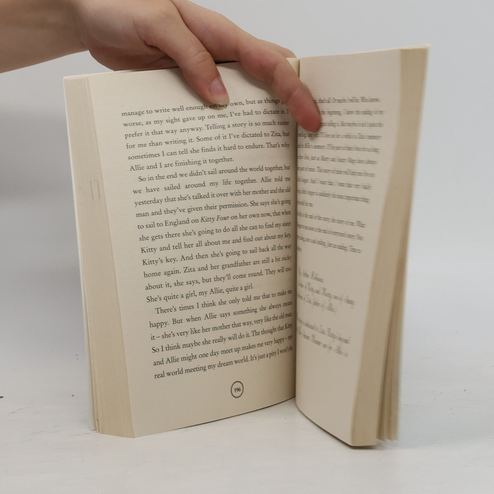 Michael Morpurgo Alone on a Wide Wide Sea