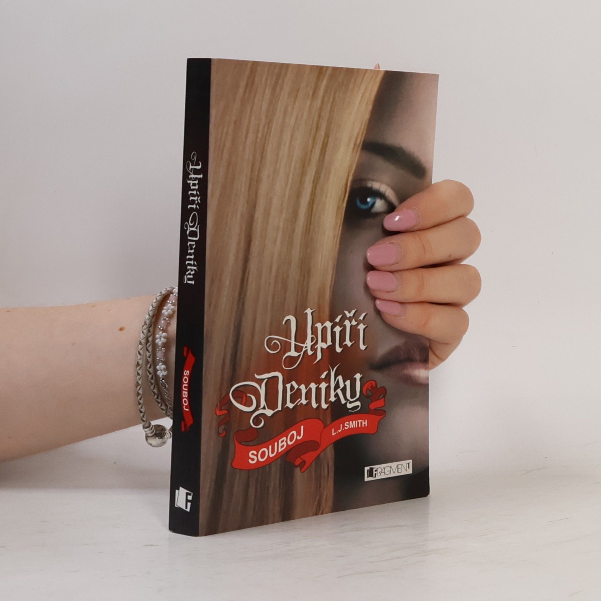 L. J. Smithová  Upíří deníky. Souboj