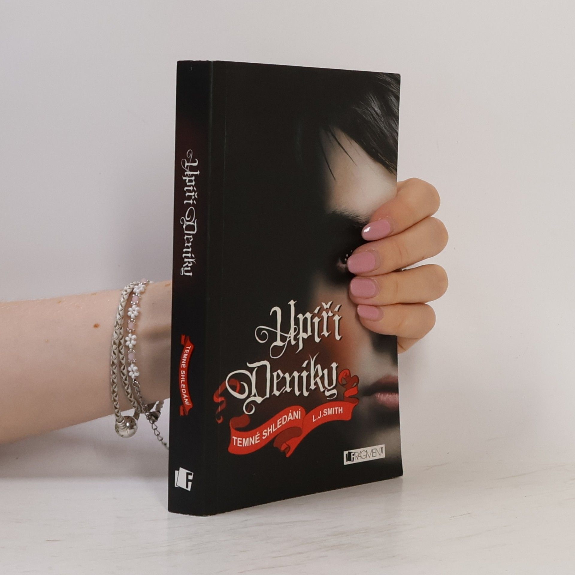 L. J. Smithová  Upíří deníky. Temné shledání
