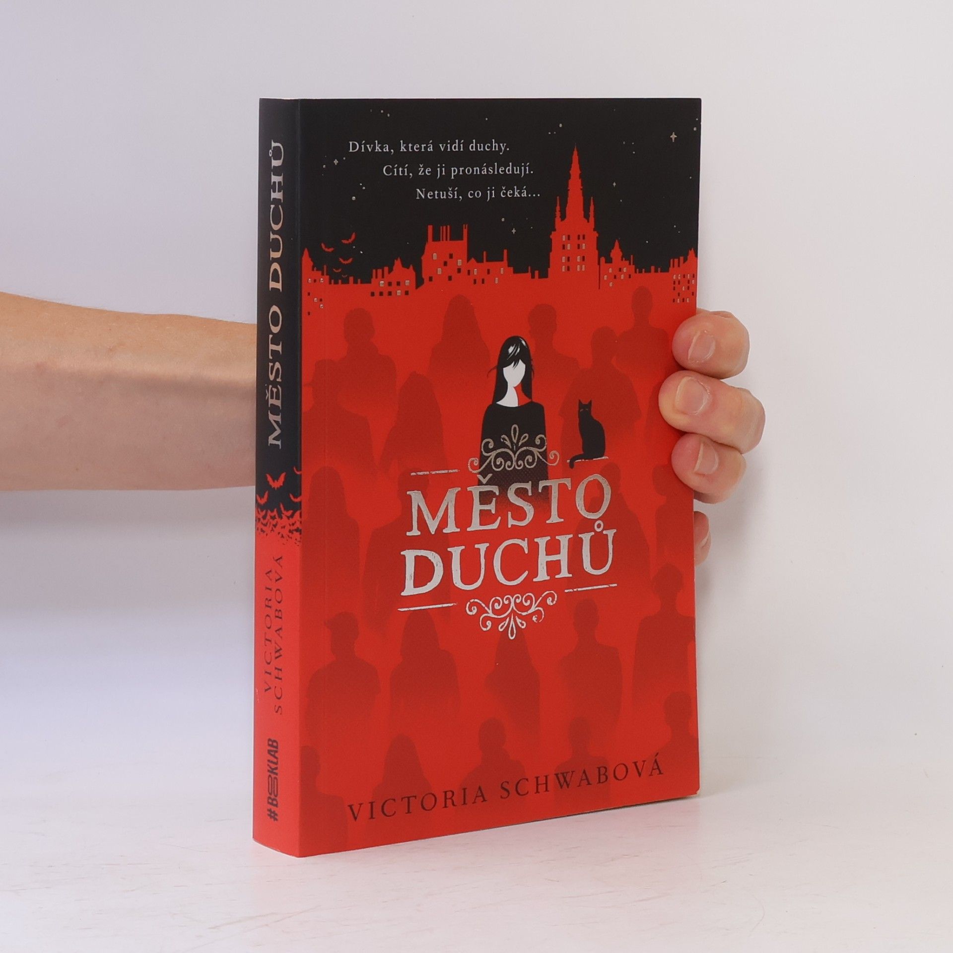 Victoria Schwab Město duchů