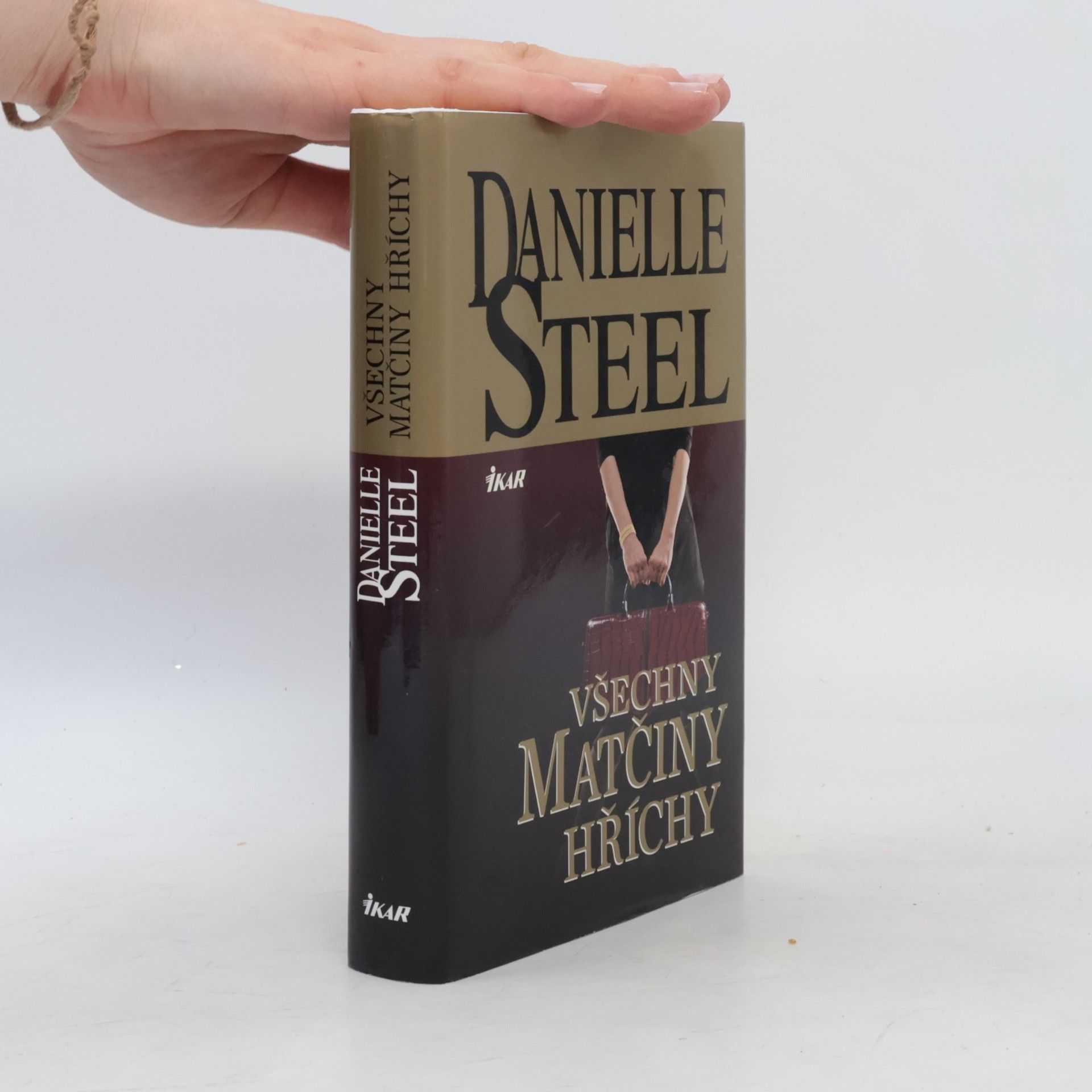 Danielle Steel Všechny matčiny hříchy
