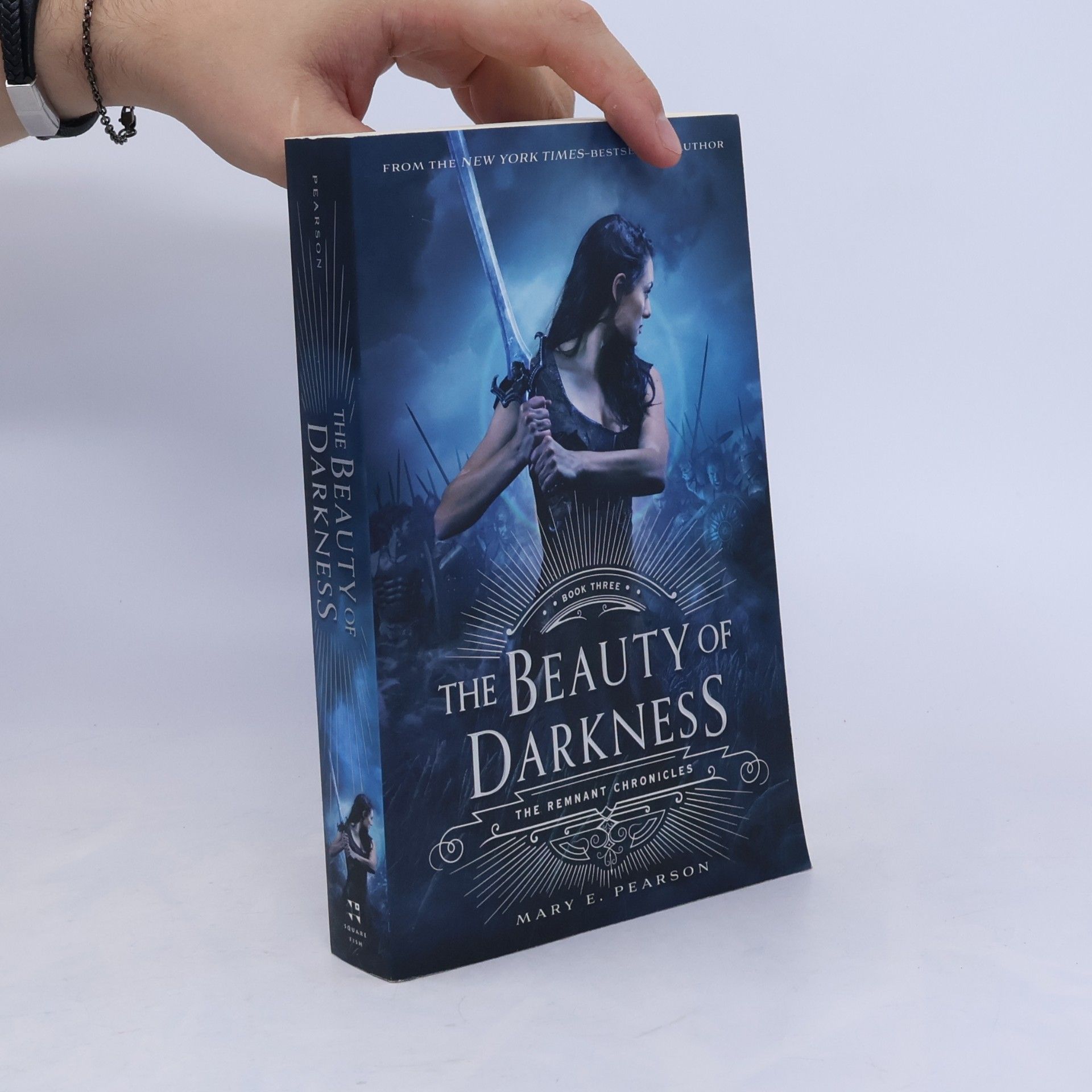 Mary E. Pearson The Beauty of Darkness