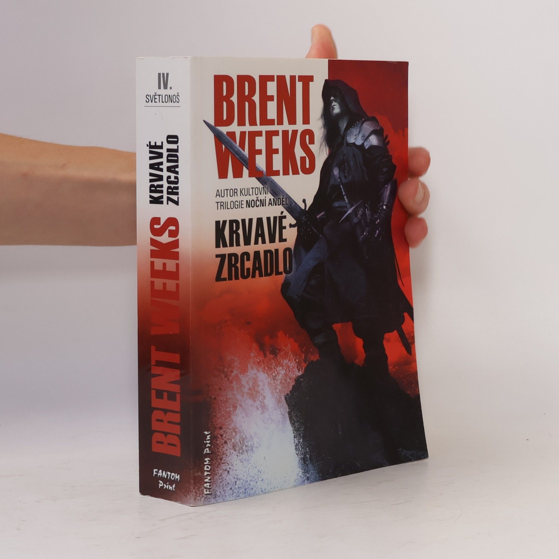 Brent Weeks Krvavé zrcadlo