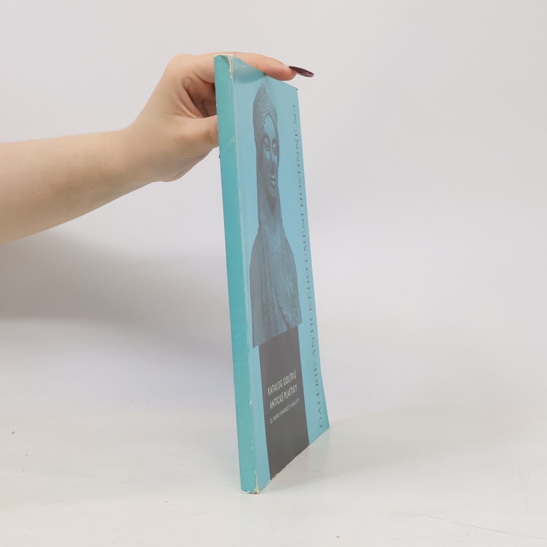 Jan Bouzek Katalog odlitků antické plastiky ze sbírky Univerzity Karlovy