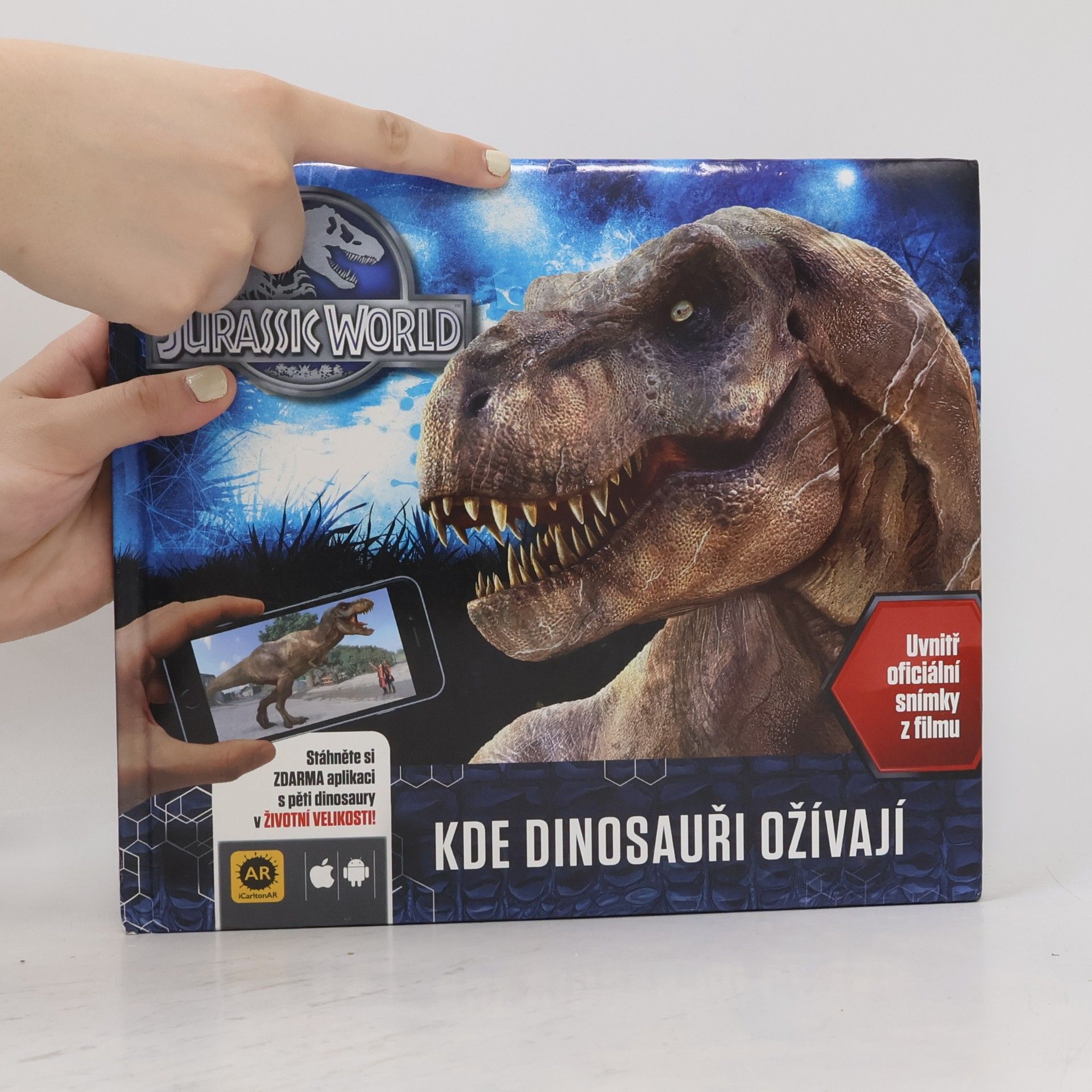 Caroline Rowlands Jurassic World. Kde dinosauři ožívají