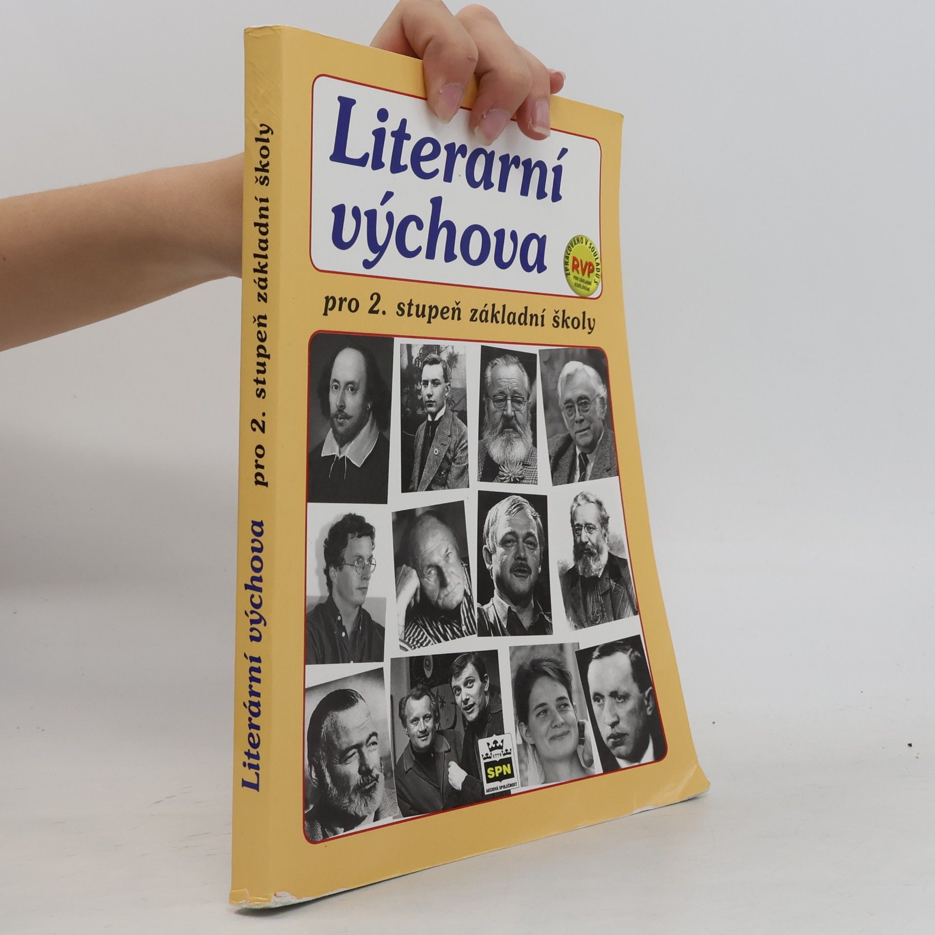 Literární výchova
