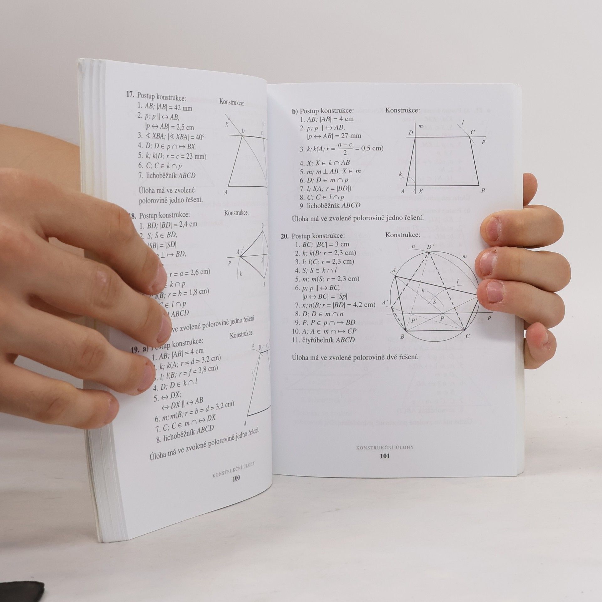 Martin Dytrych Sbírka úloh z matematiky pro nižší ročníky víceletých gymnázií a pro 2. stupeň základních škol: Geometrie a funkce