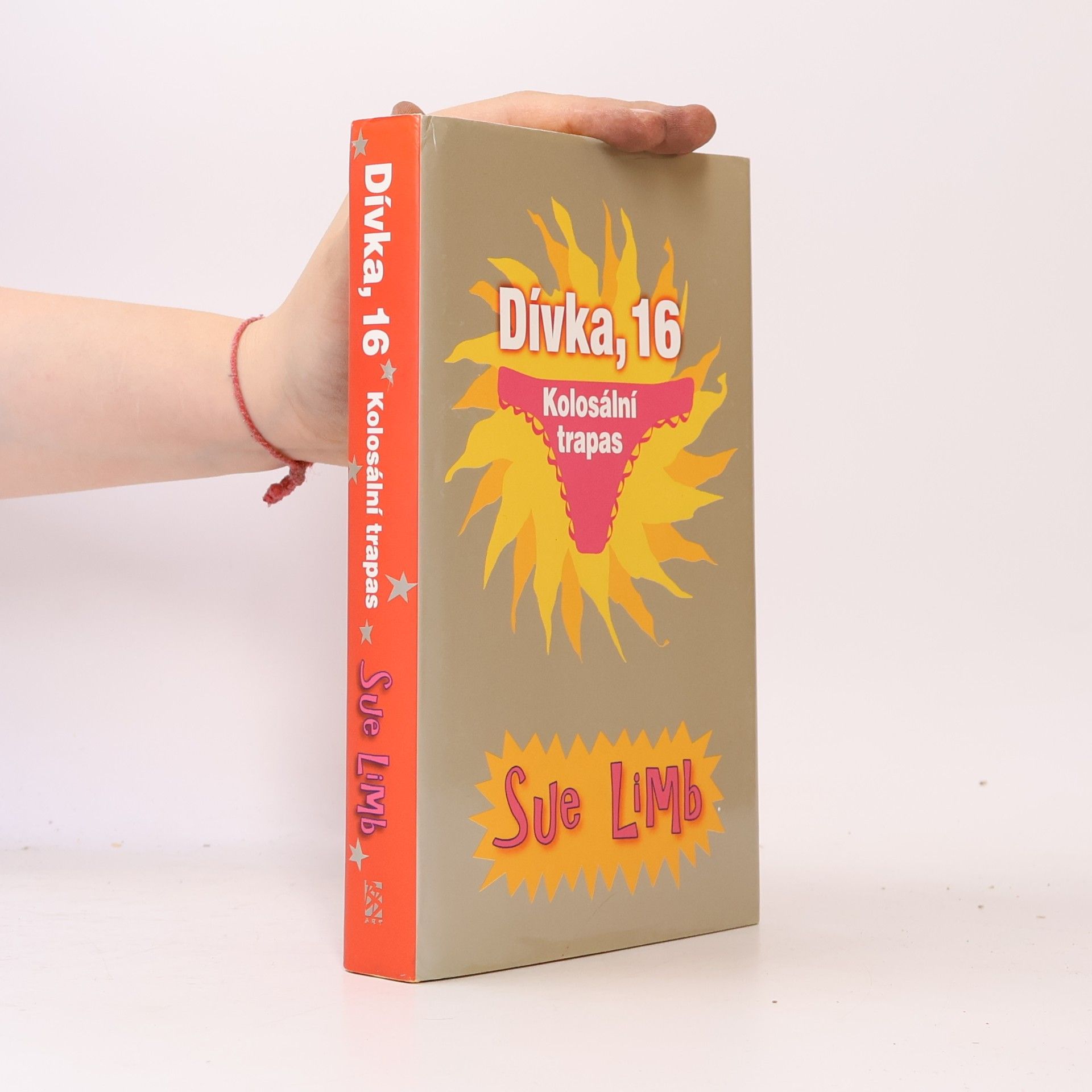 Sue Limb Dívka, 16. Kolosální trapas