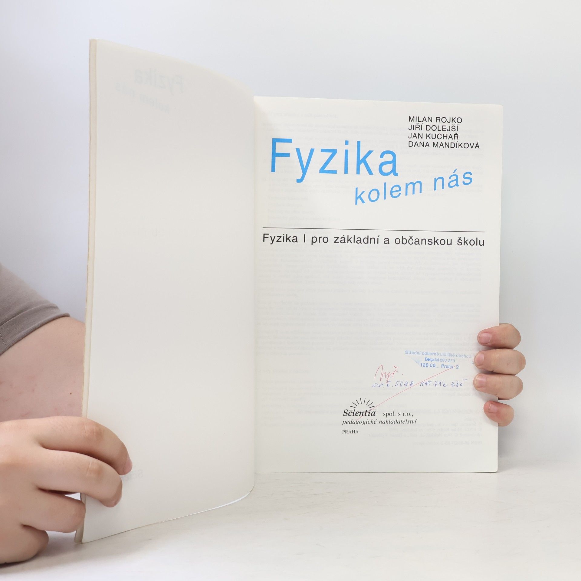 Ivan Helekal Fyzika kolem nás