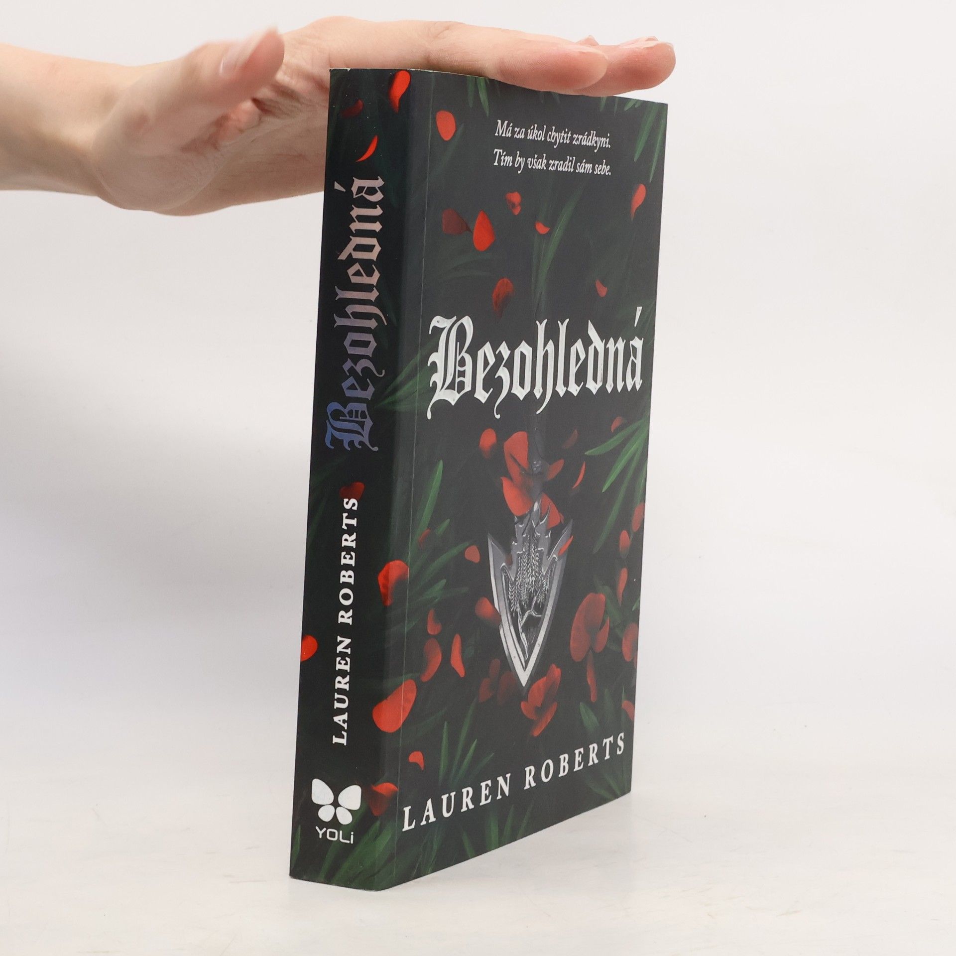 Lauren Roberts Bezohledná