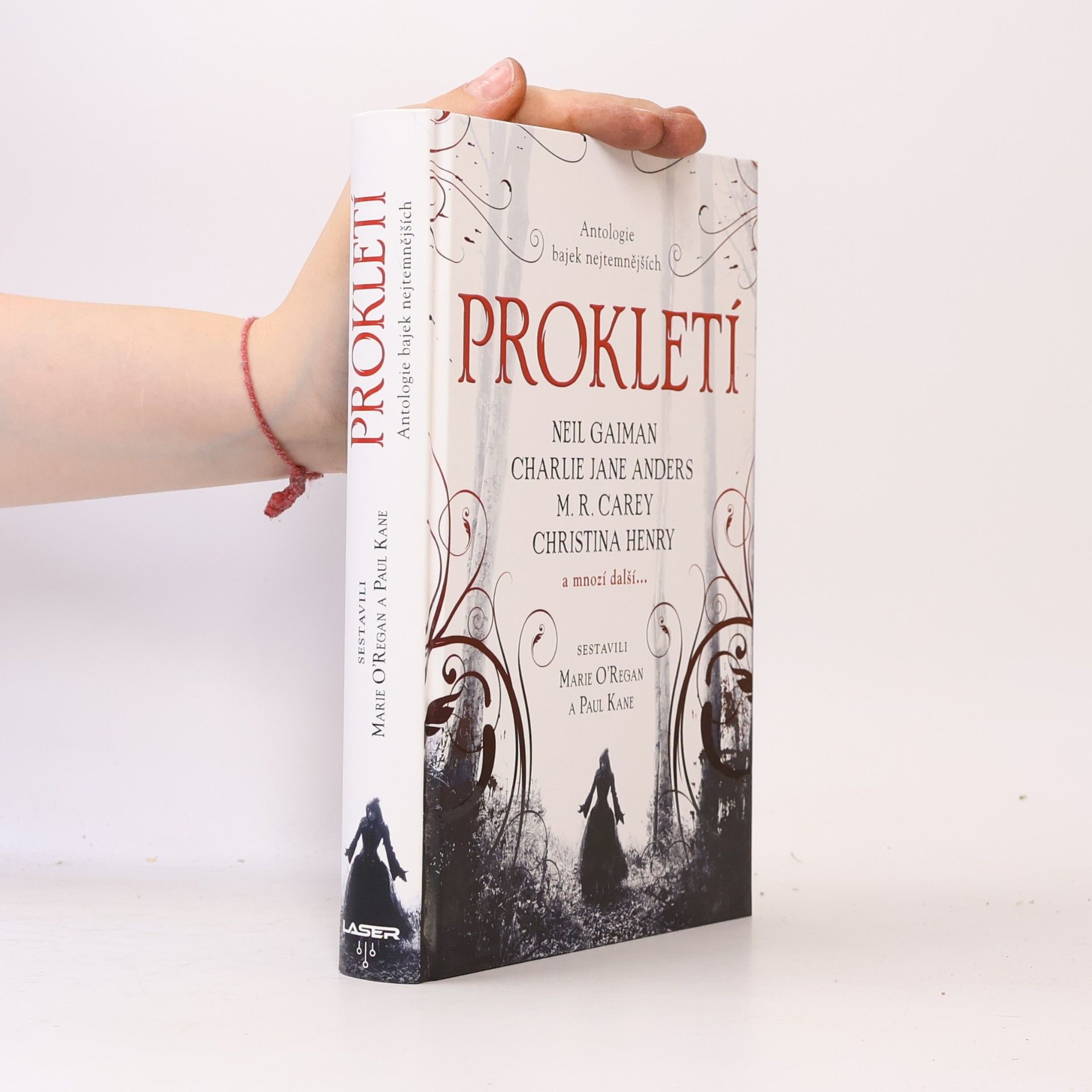 Angela Slatter Prokletí : antologie bajek nejtemnějších